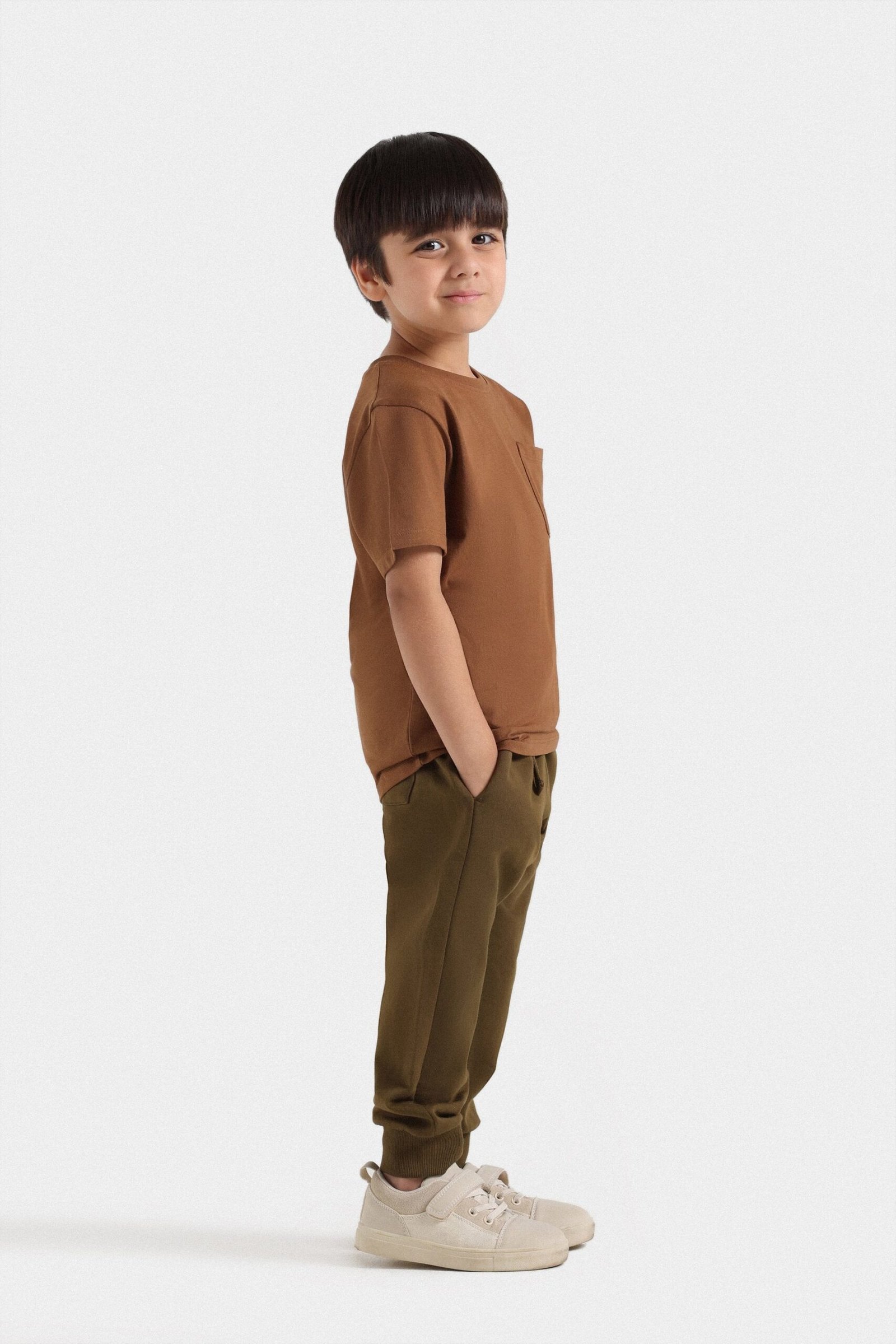 Basic T-Shirt With Patch Pocket - Image 5