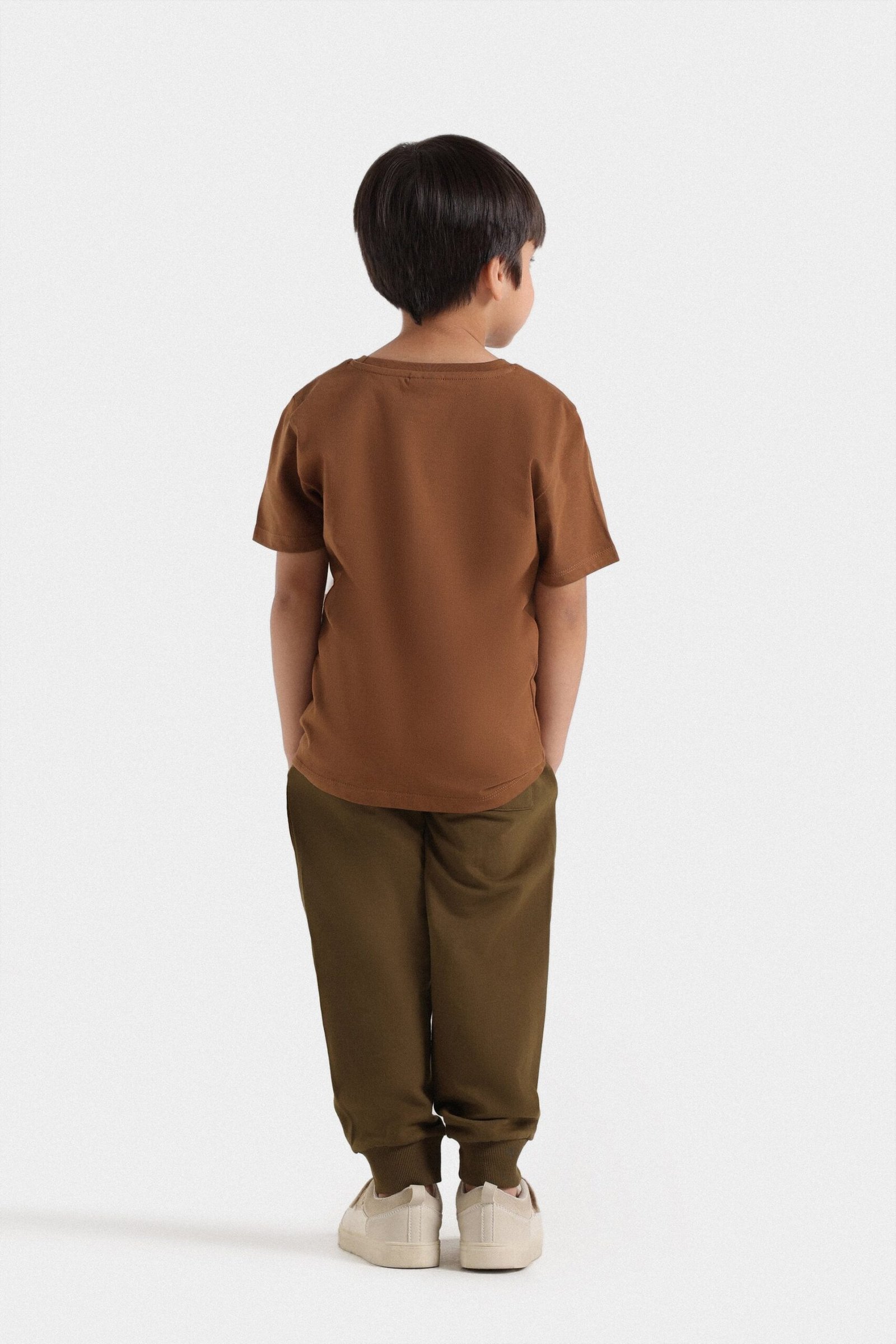 Basic T-Shirt With Patch Pocket - Image 6