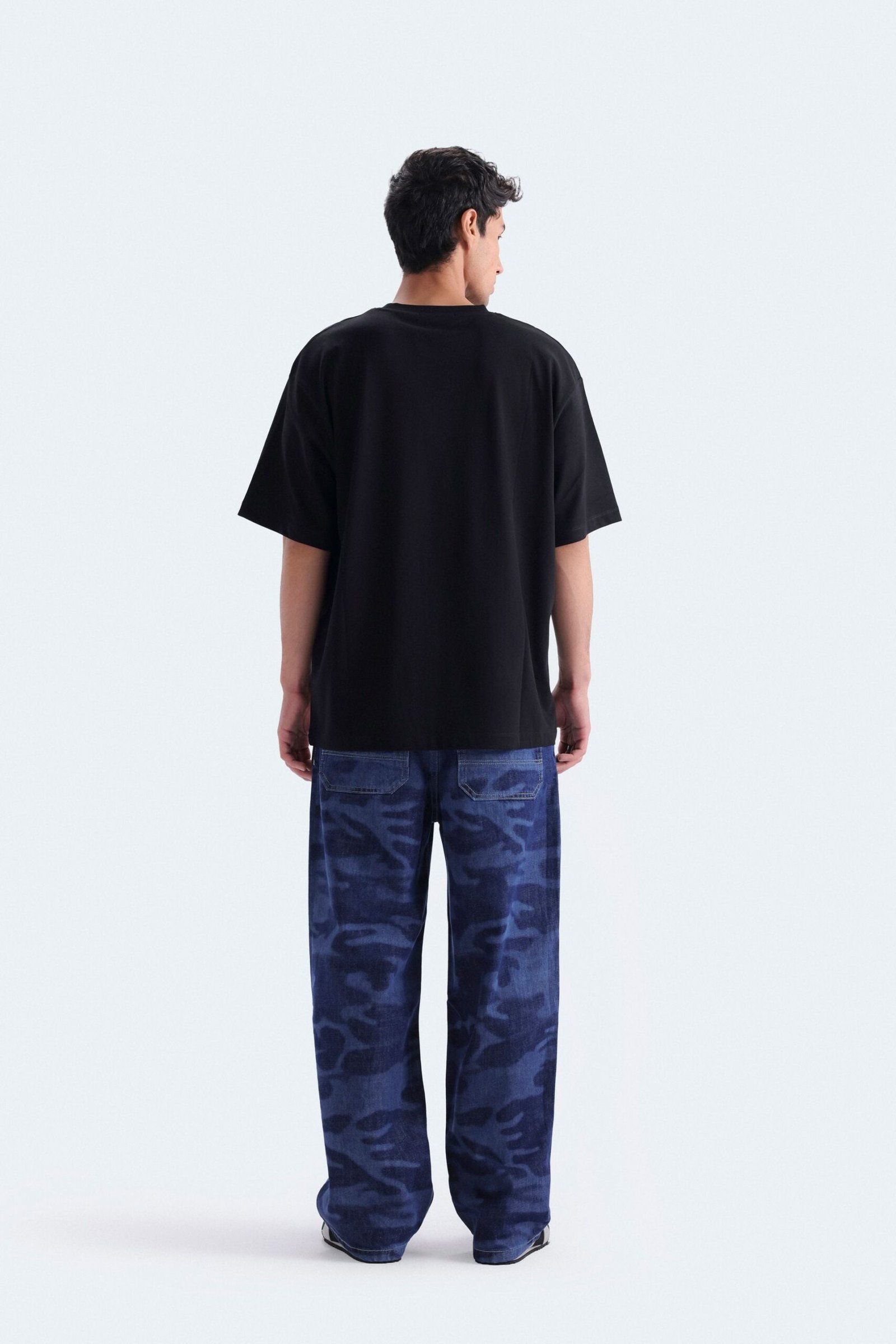 Skater Fit Jeans With Laser Print - Image 4