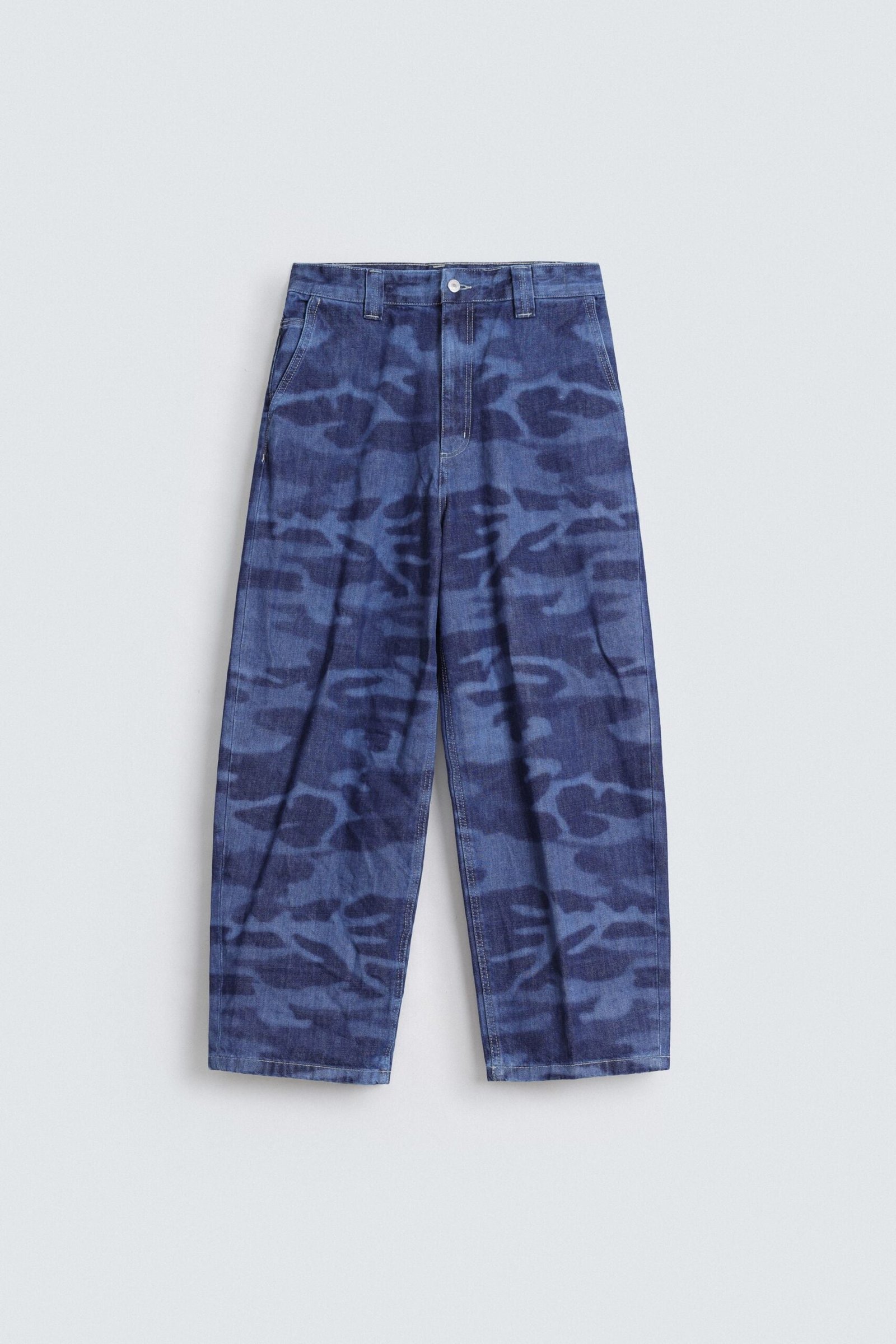 Skater Fit Jeans With Laser Print - Image 5