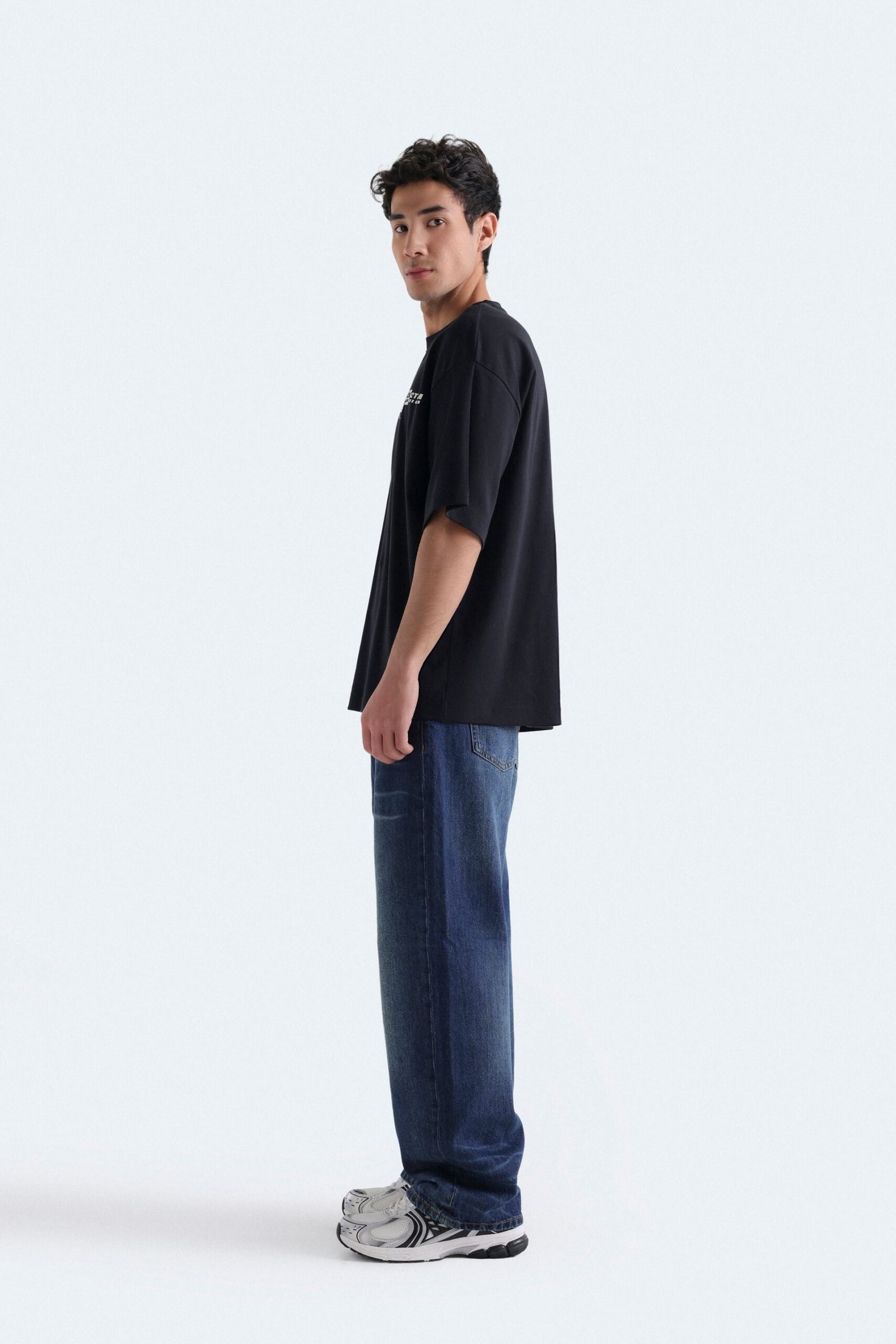 Baggy Fit Jeans - Image 3