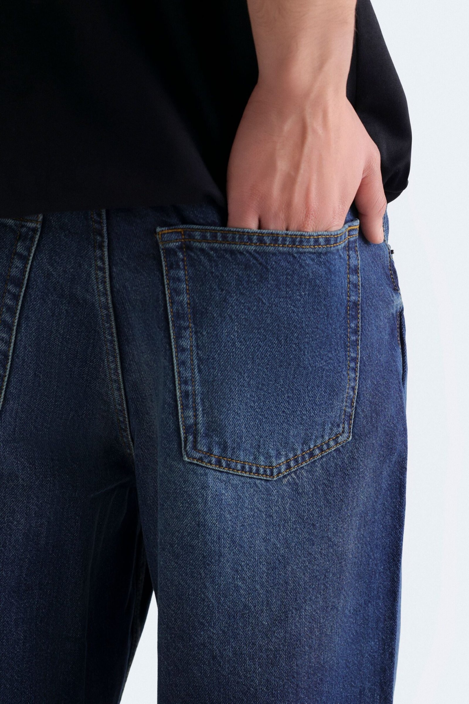 Baggy Fit Jeans - Image 5