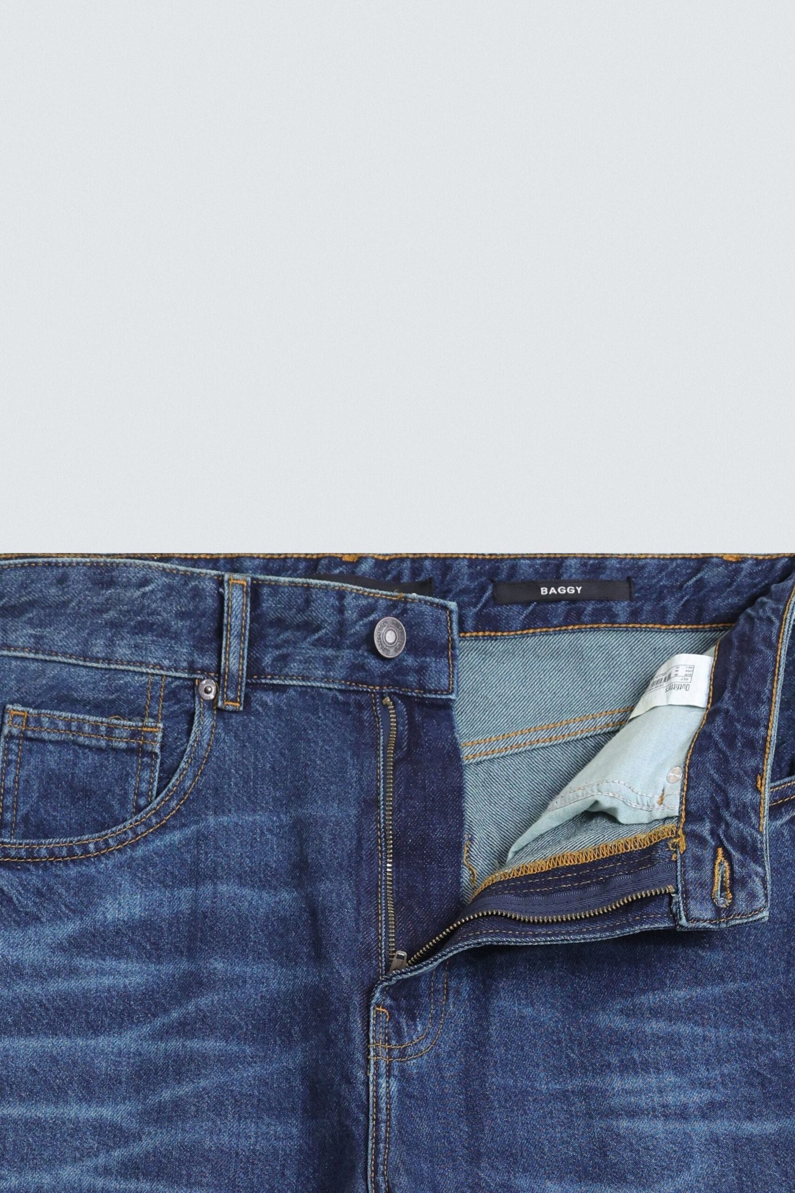 Baggy Fit Jeans - Image 7