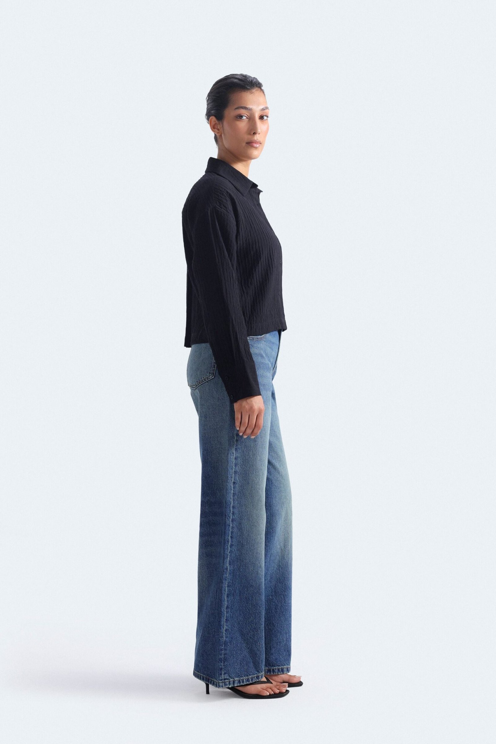 Super Cropped Textured Shirt - Image 10
