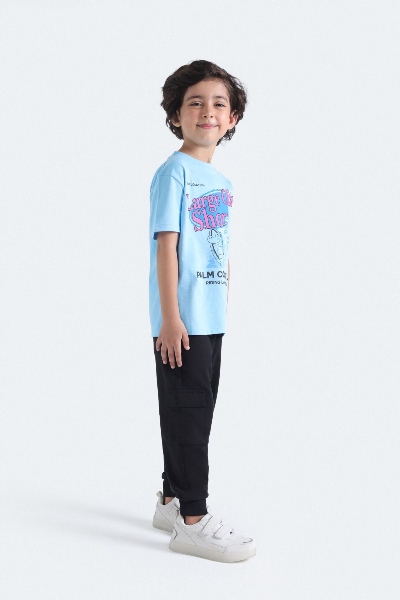 Tropical Graphic T-Shirt - Image 5