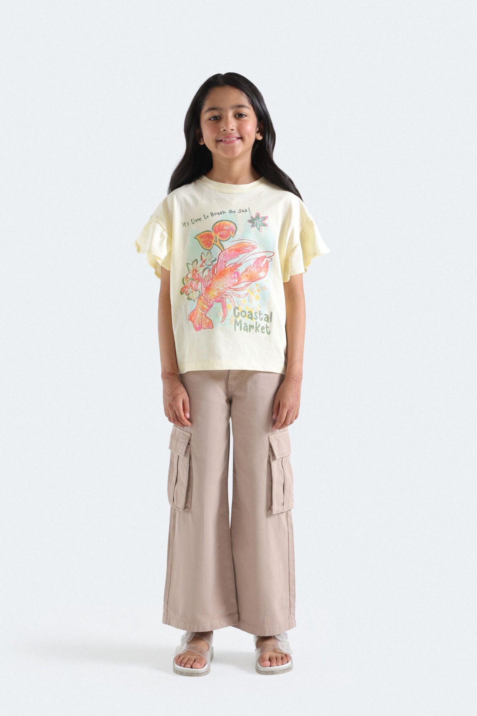 Cropped Graphic T-Shirt - Image 4