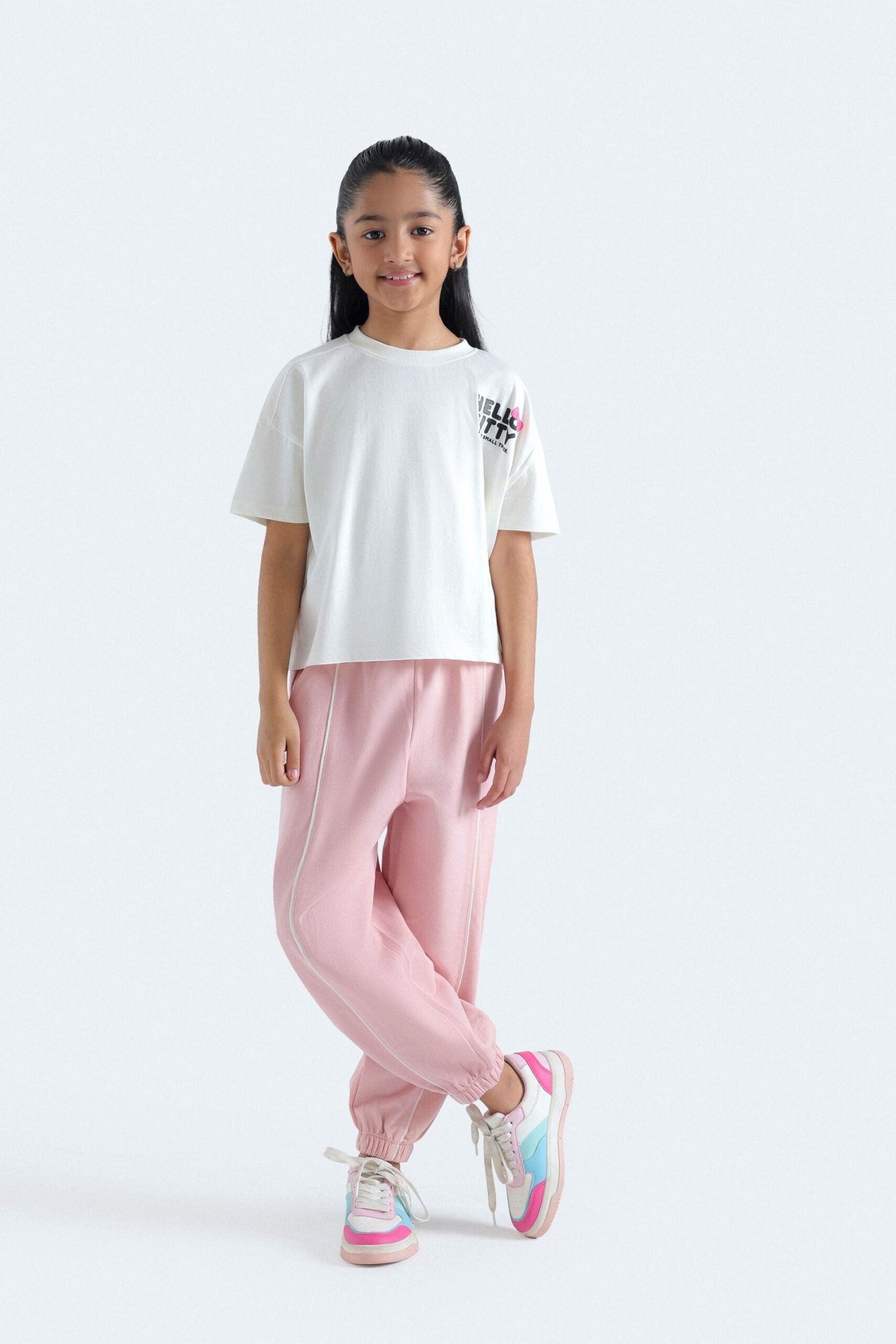 Cropped Character Graphic T-Shirt - Image 4