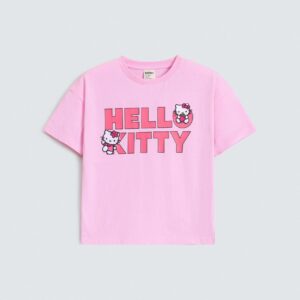Super Cropped Character Graphic T-Shirt