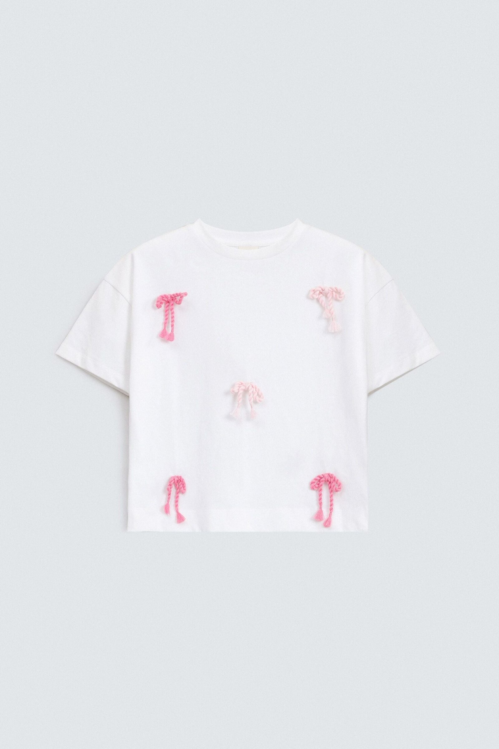 T-Shirt With Bow Applique