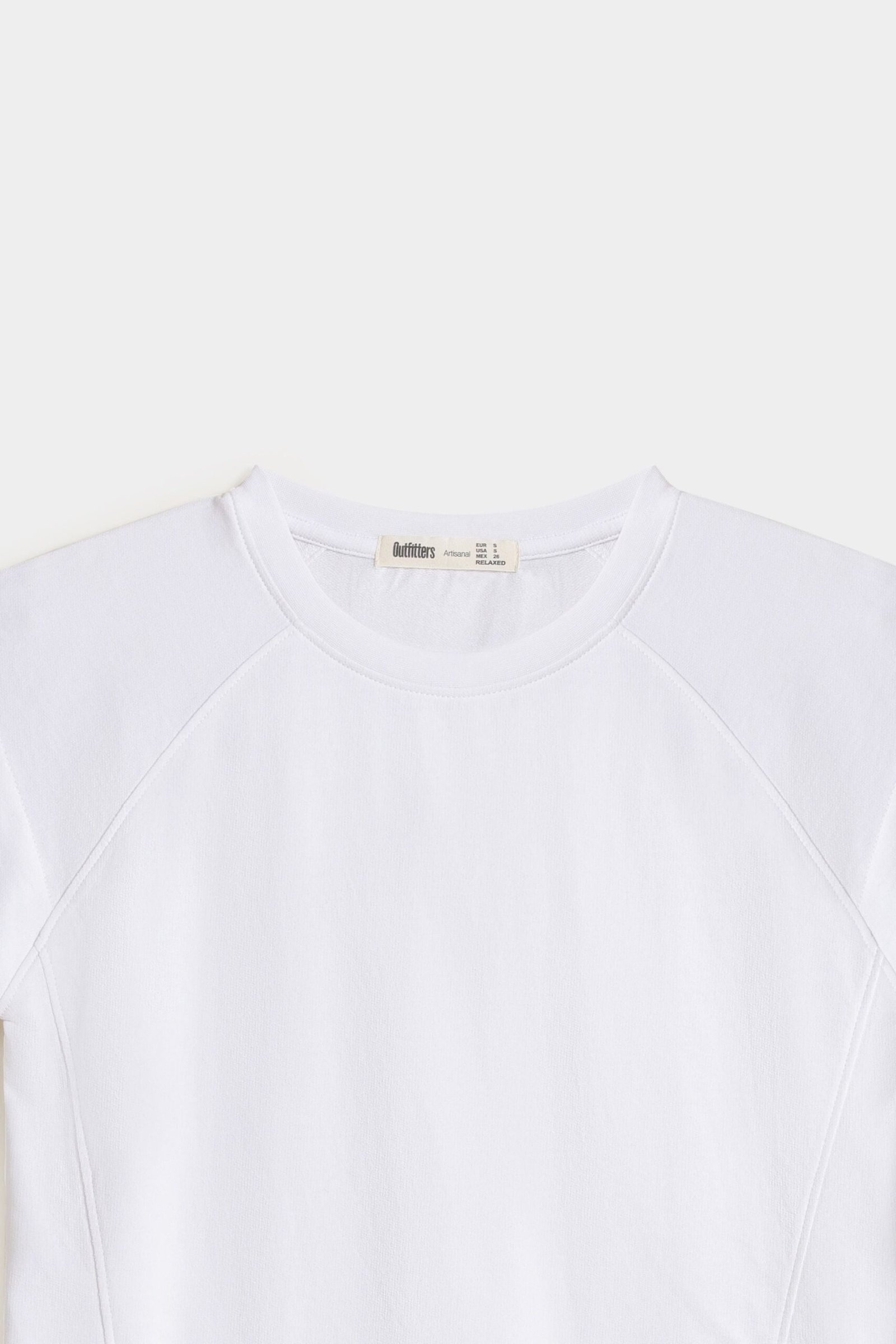Basic T-Shirt With Wide Hem - Image 6