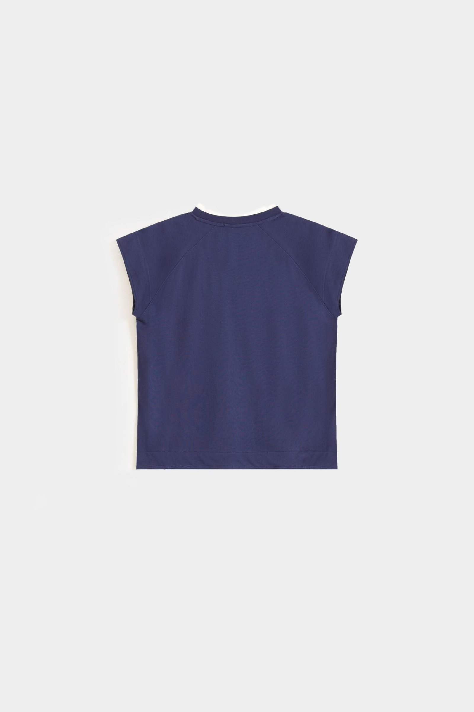 Basic T-Shirt With Wide Hem - Image 14