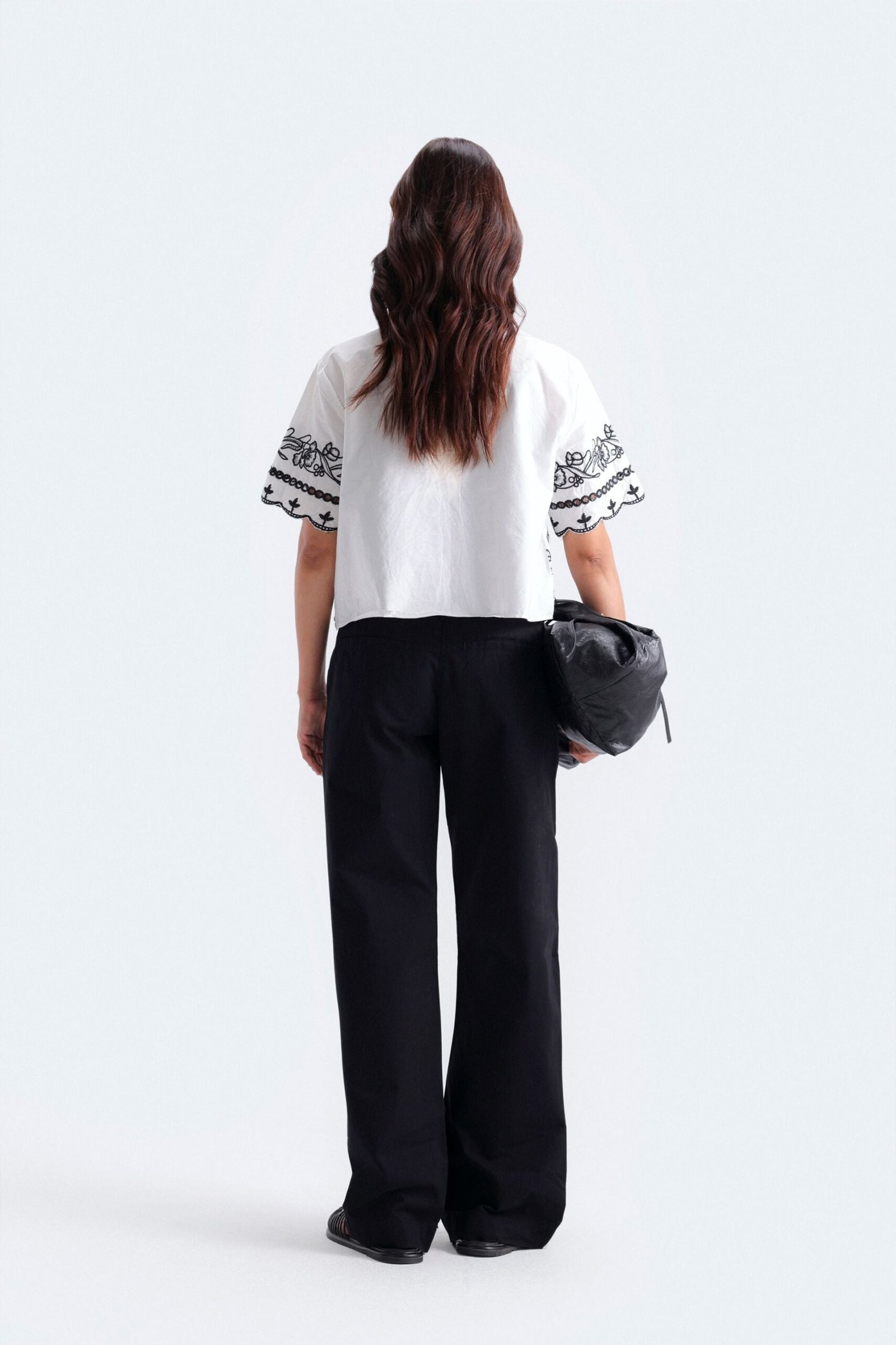 Super Cropped Embroidered Blouse - Image 4