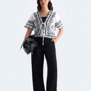 Super Cropped Embroidered Blouse