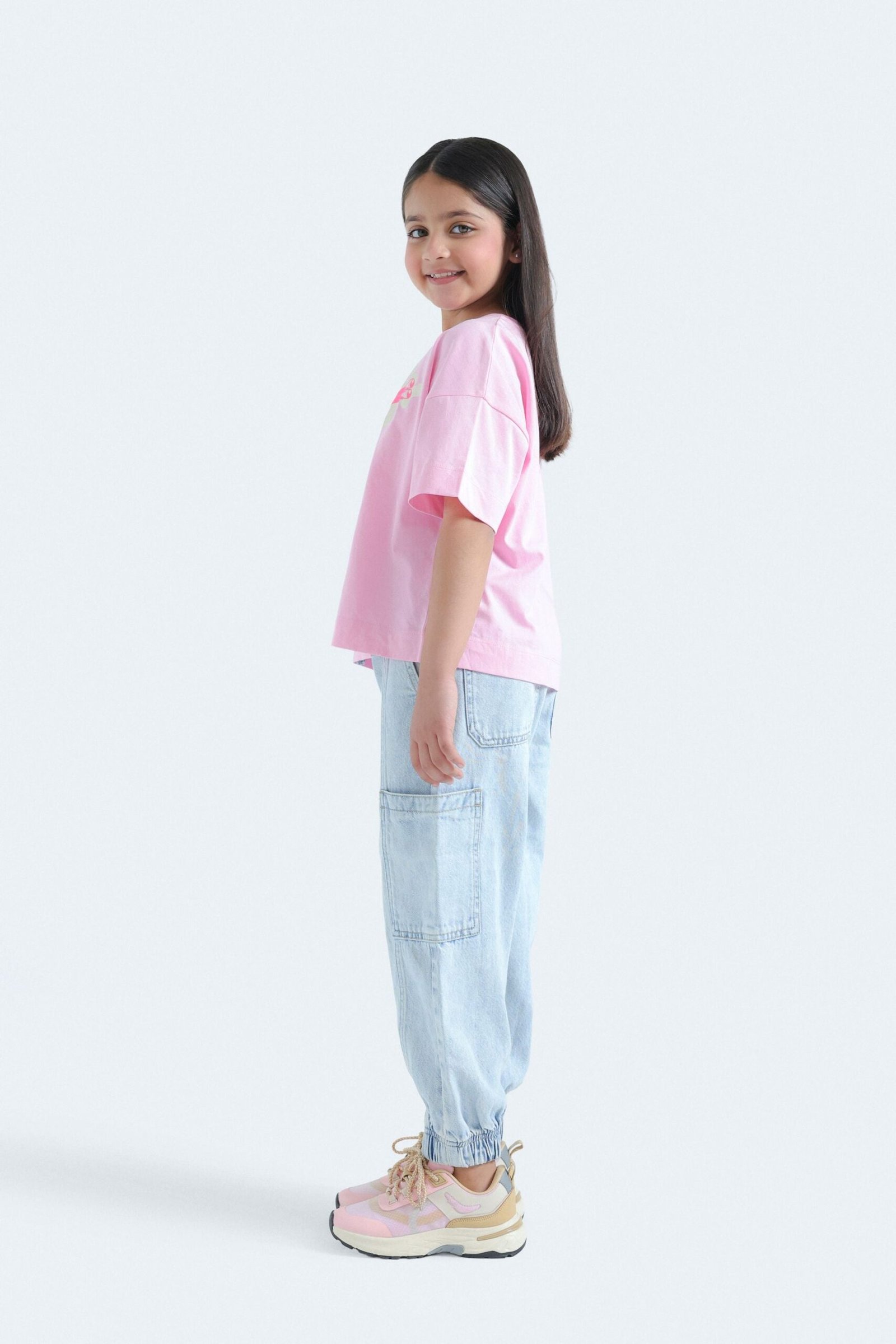 Cropped Graphic T-Shirt - Image 5