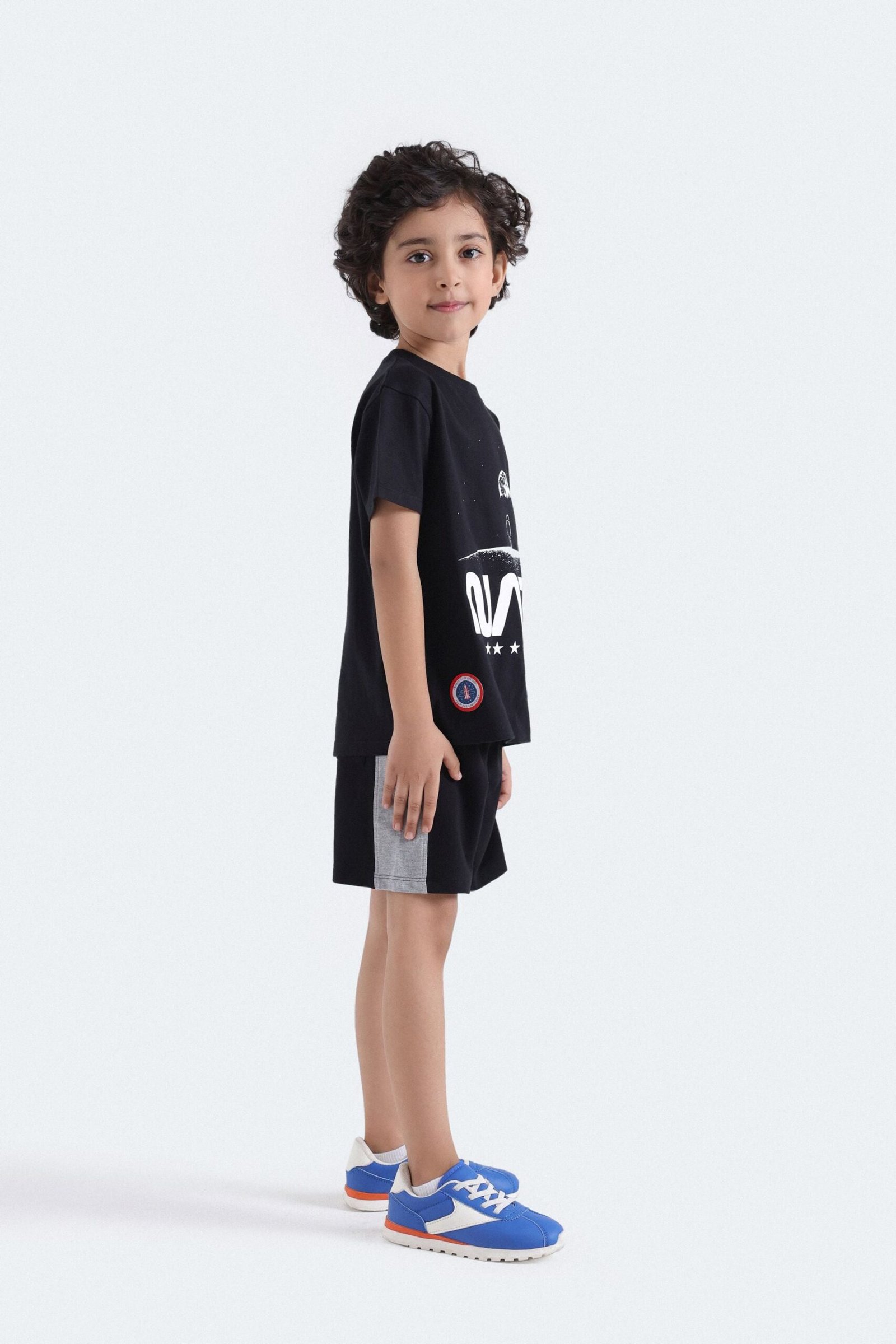 Space Graphic T-Shirt - Image 5