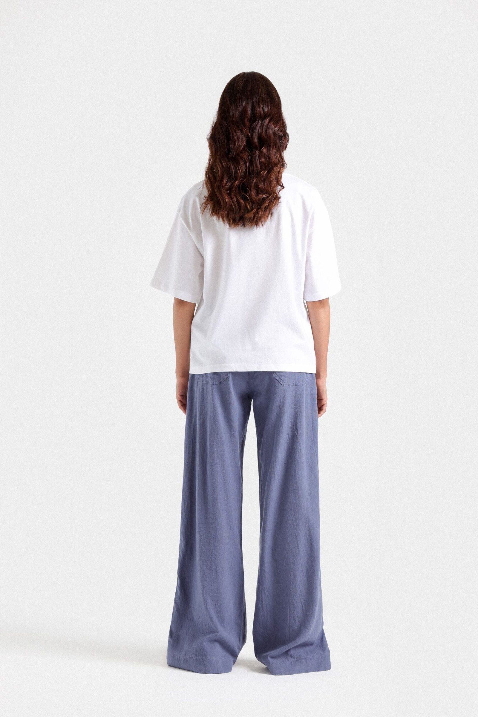 Cropped T-shirt with Crochet Pocket - Image 3