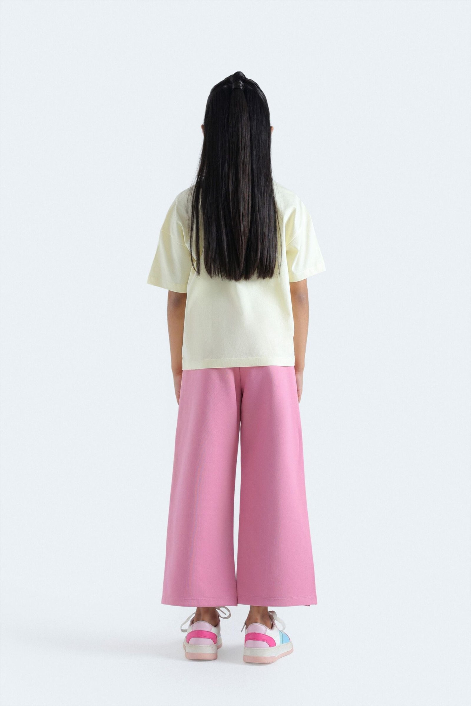 Cropped Graphic T-Shirt - Image 6