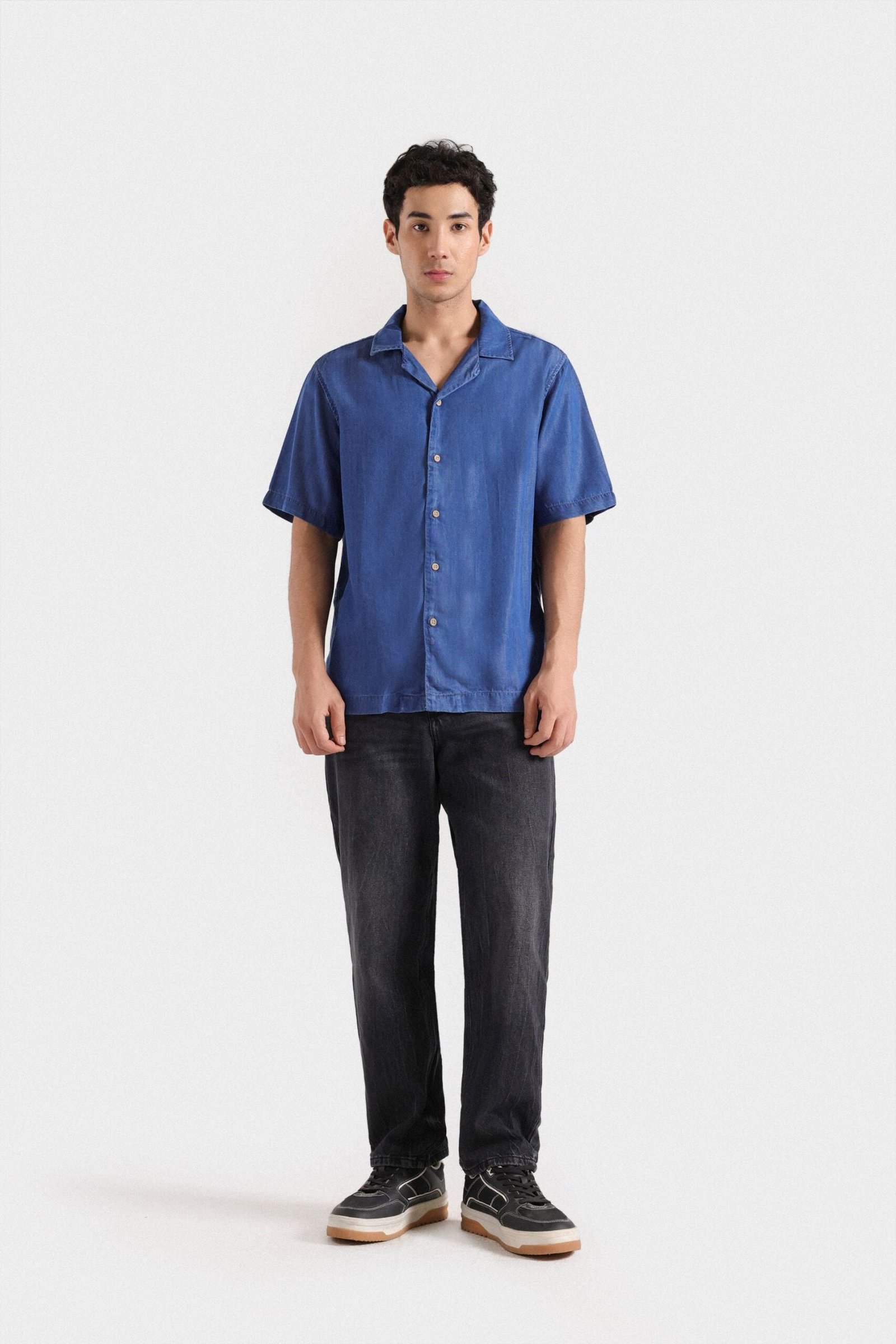 Resort Collar Denim Shirt - Image 8