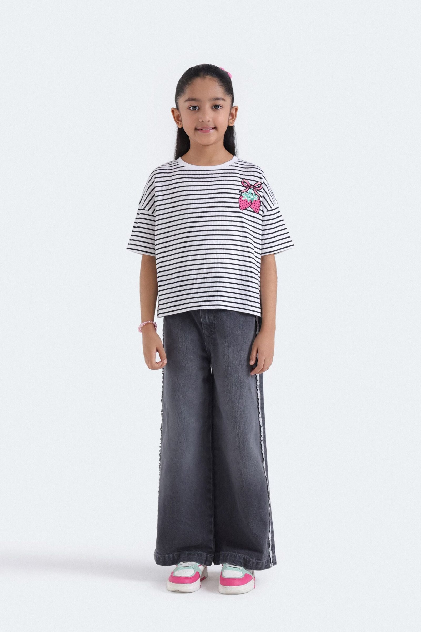 Super Cropped Striped T-Shirt - Image 4