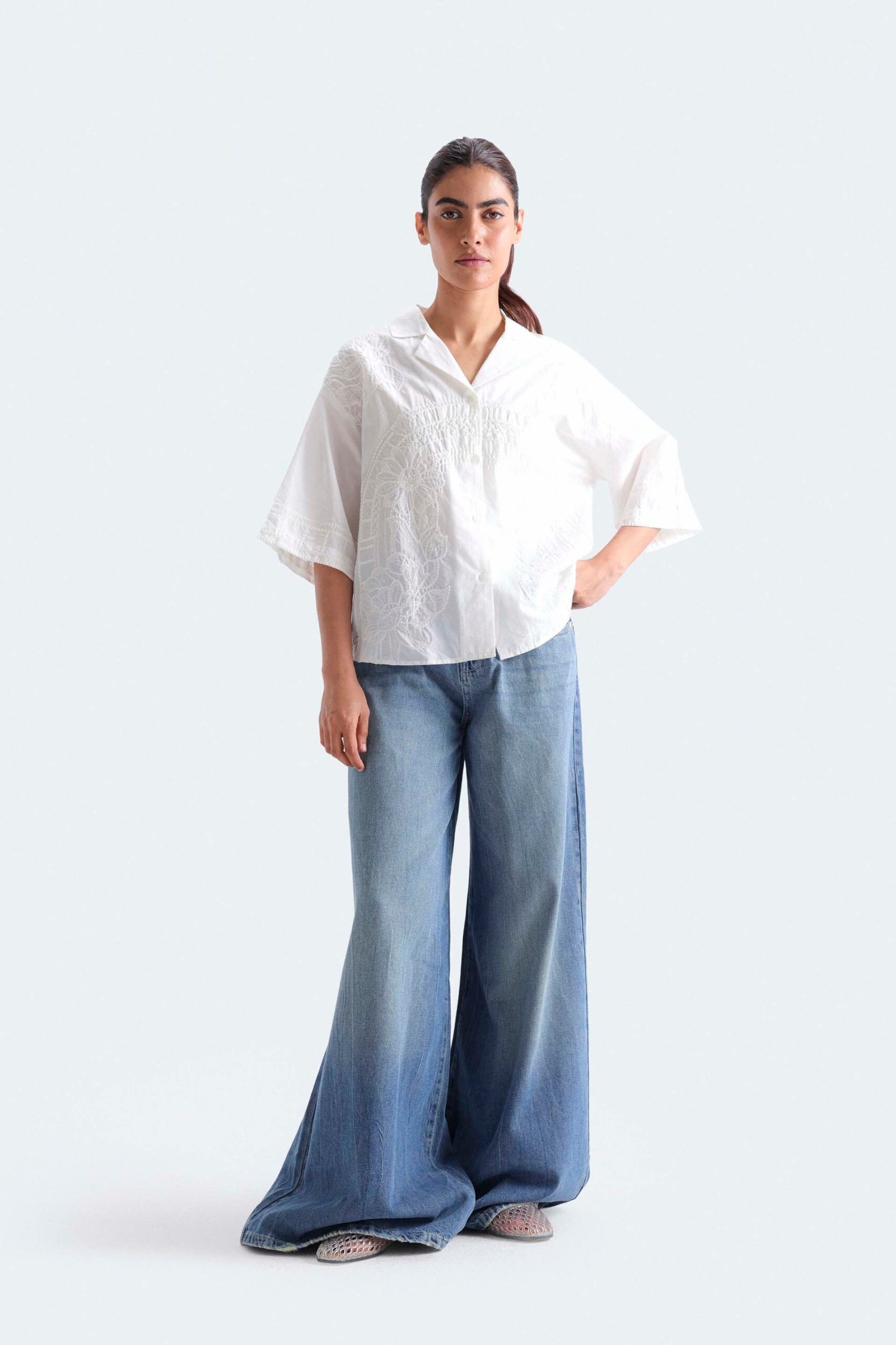 Cropped Embroidered Shirt - Image 4
