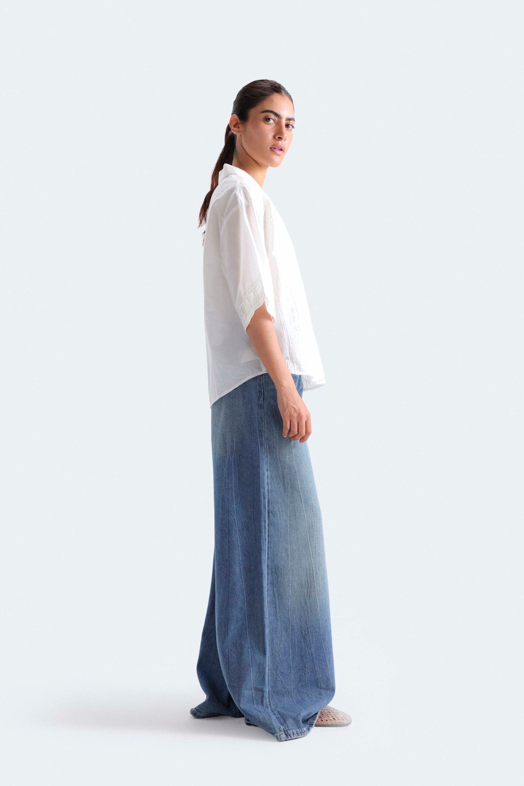 Cropped Embroidered Shirt - Image 3