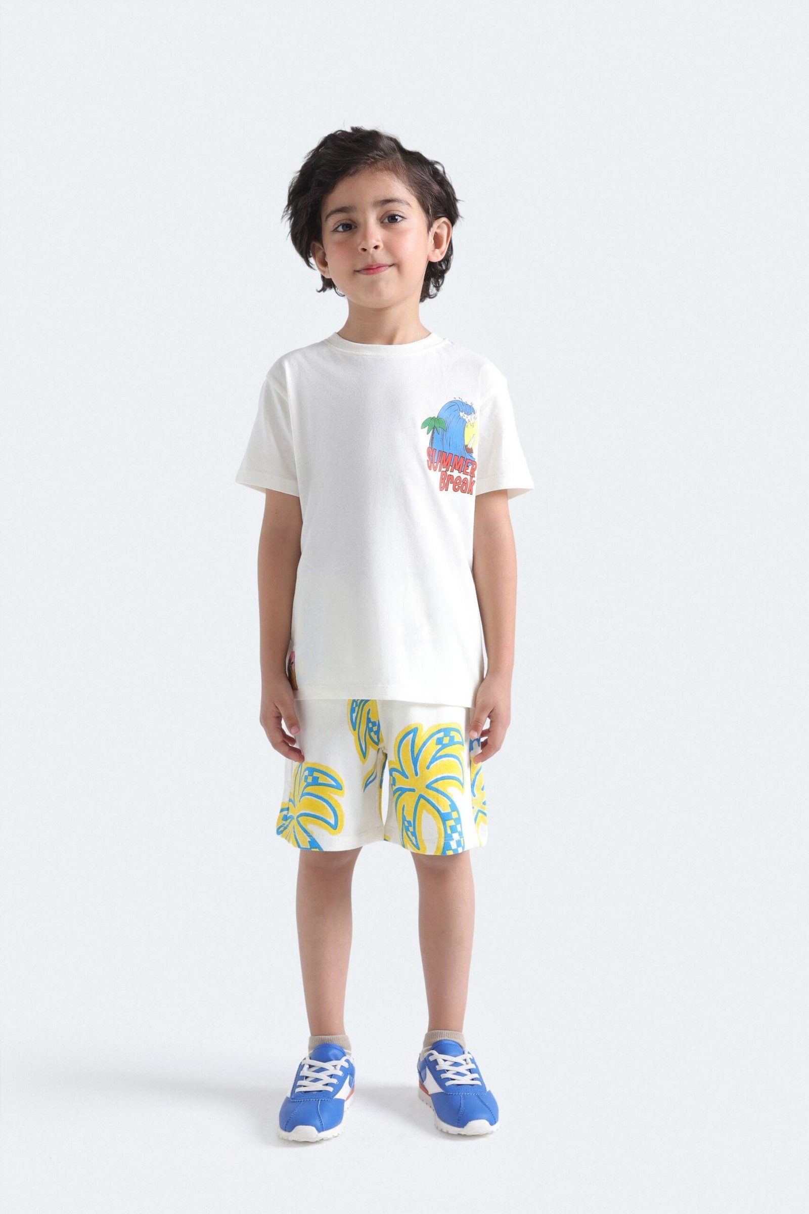 Slogan Print T-Shirt With Label Patch - Image 4