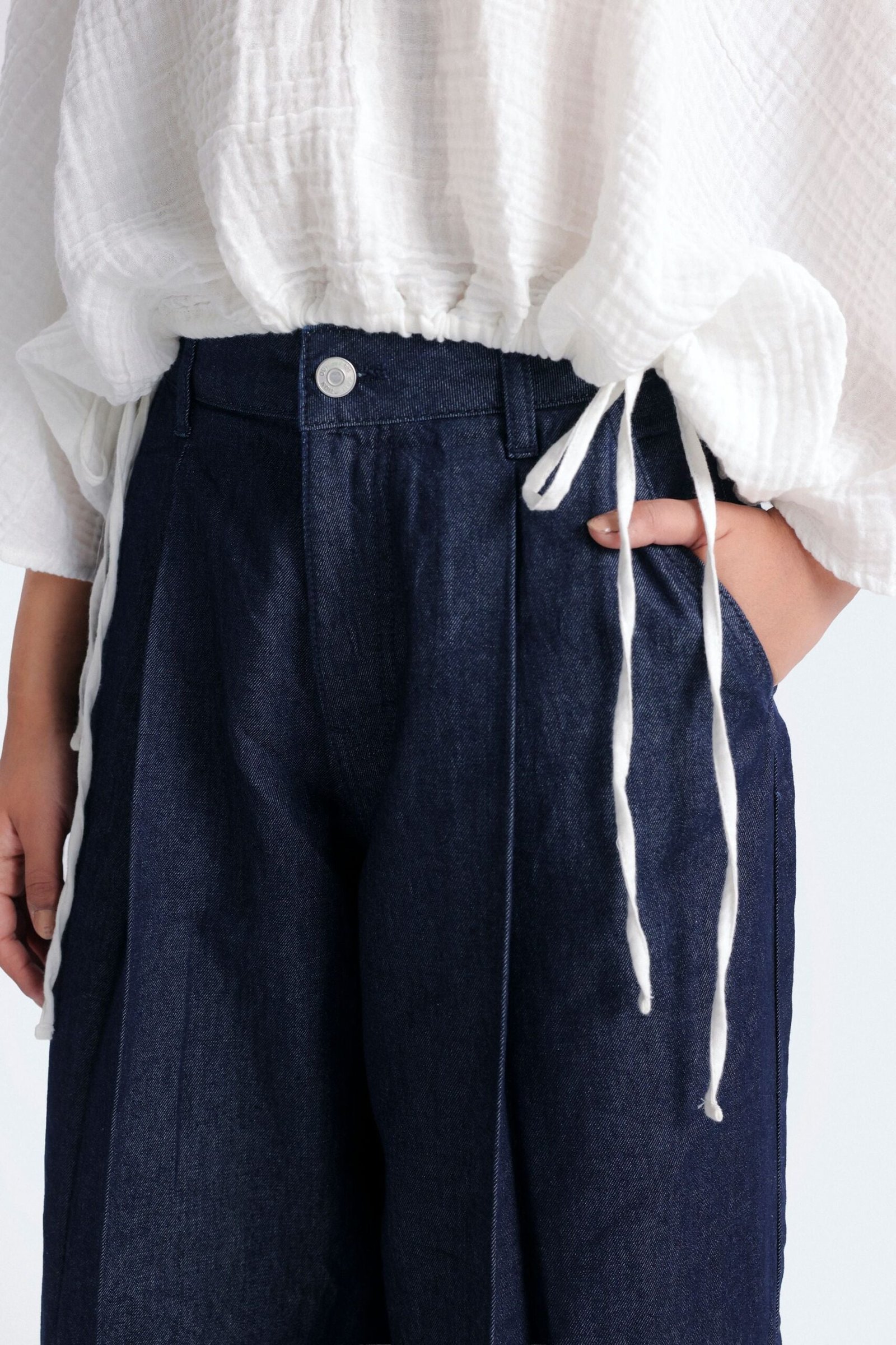 Cropped Textured Shirt - Image 3