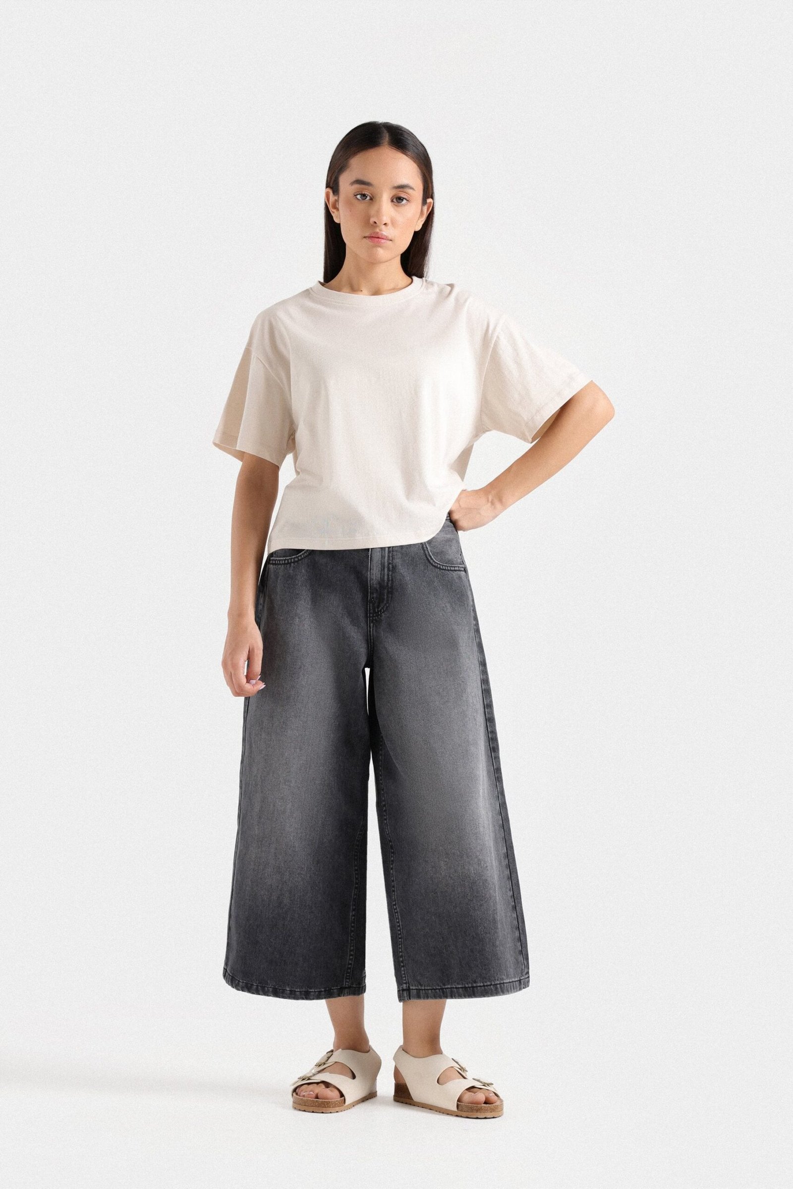 Basic Super Cropped T-Shirt - Image 8