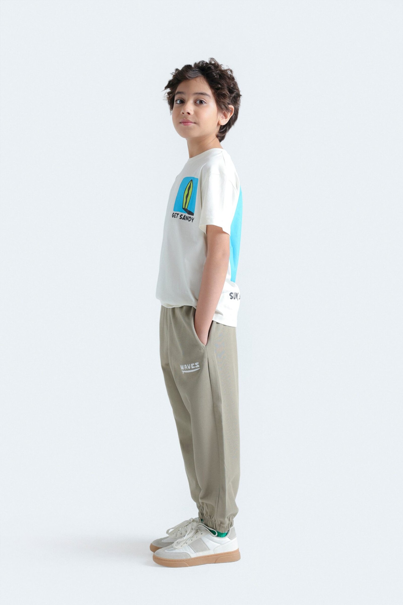 Tropical Graphic T-Shirt - Image 6
