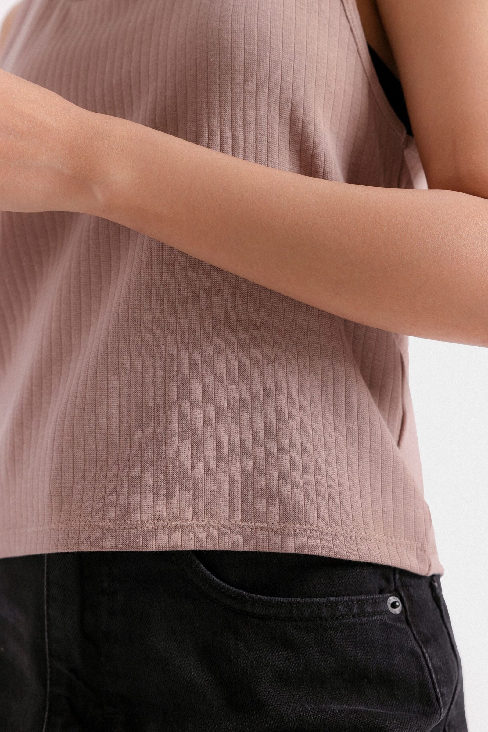 Basic Ribbed Tank Top - Image 5