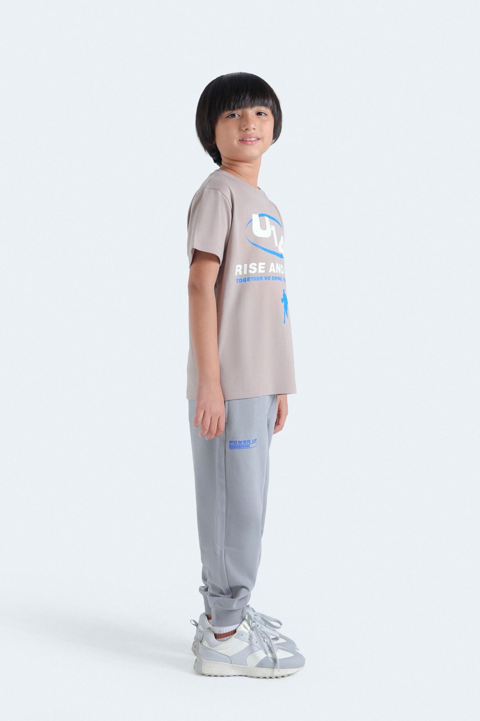 Sporty Graphic T-Shirt - Image 5