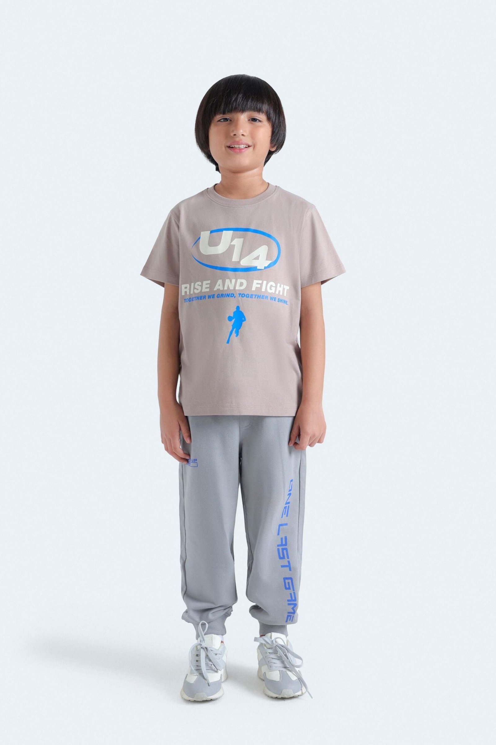 Sporty Graphic T-Shirt - Image 4