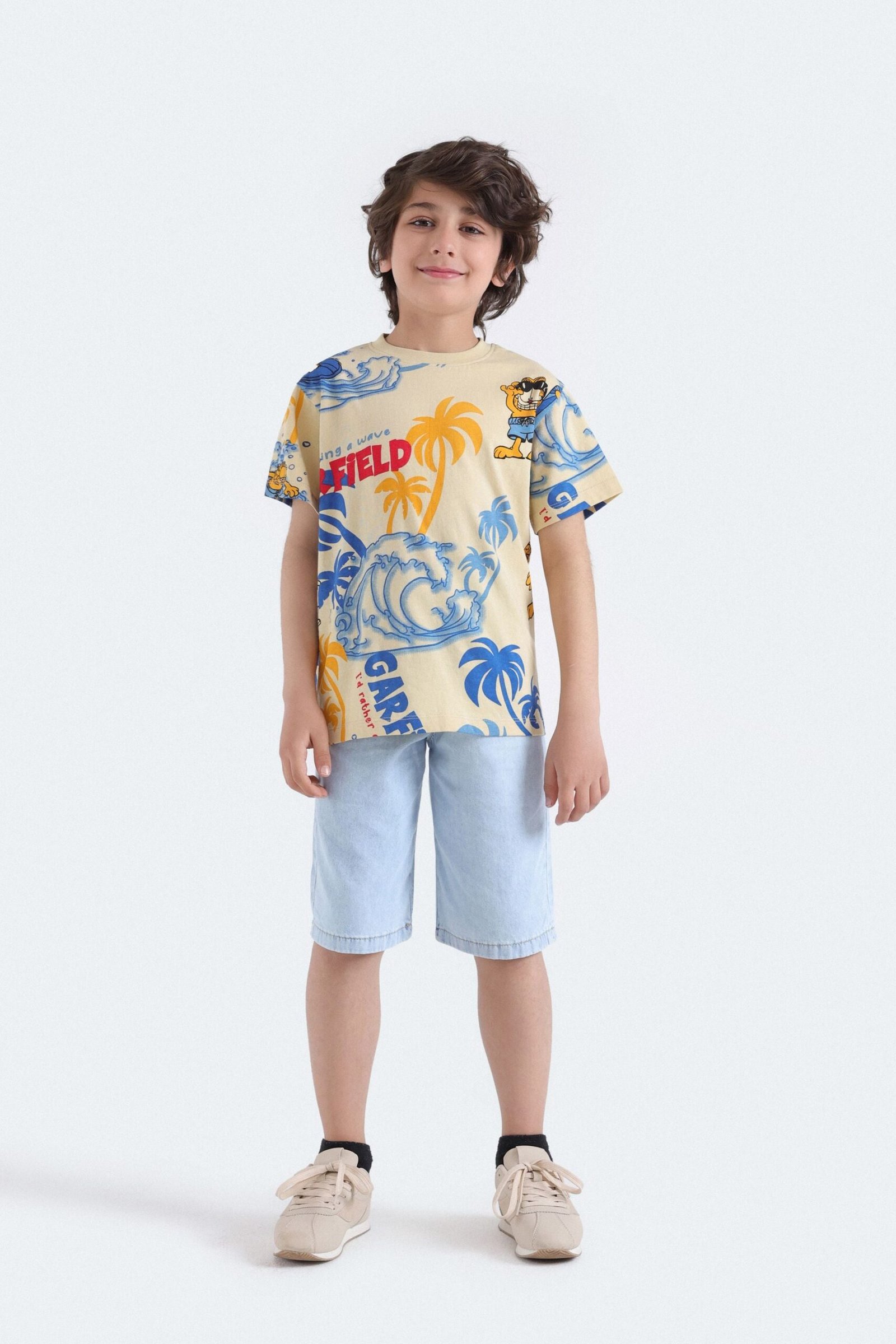 All-Over Tropical Print T-Shirt - Image 4