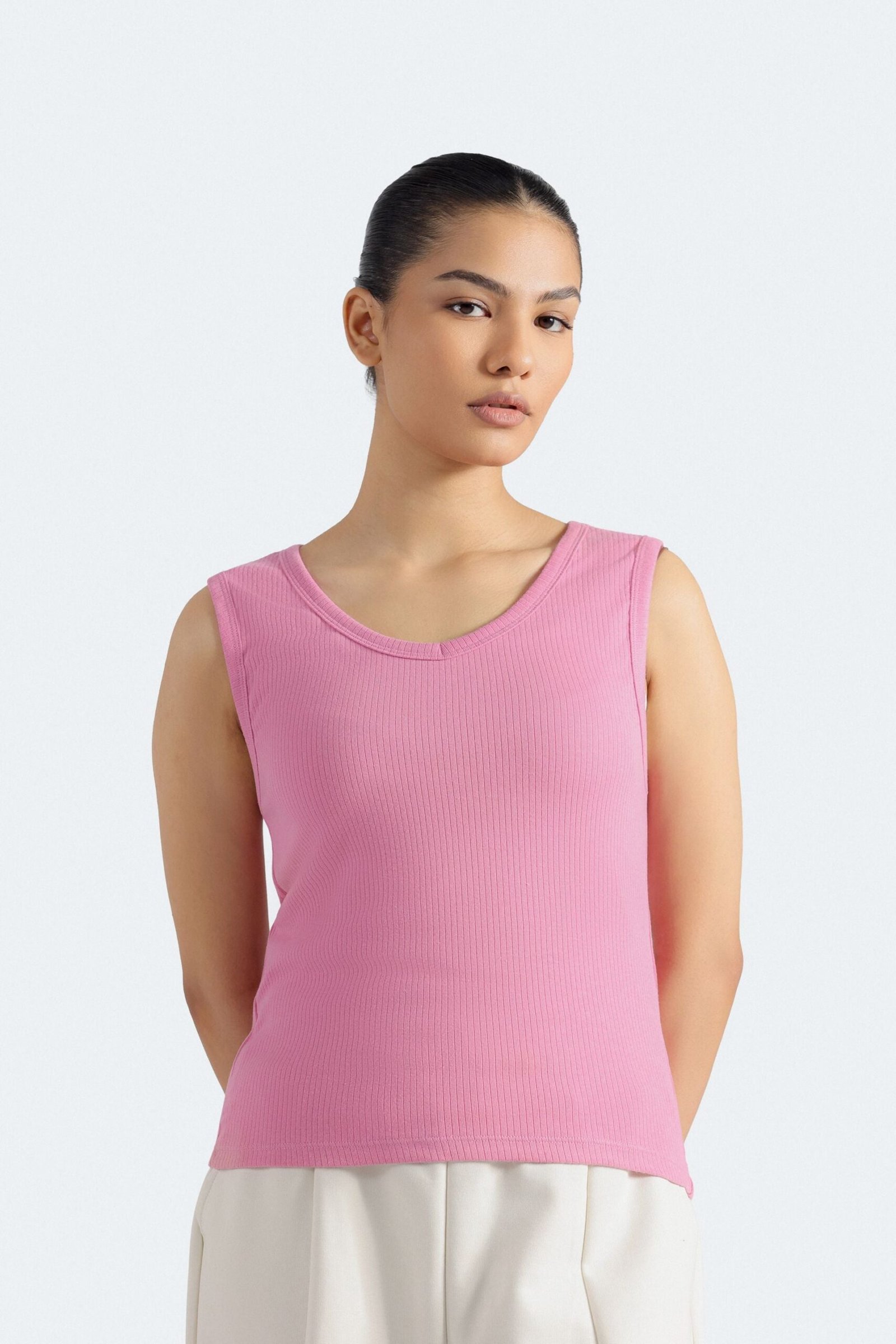 Cropped V Neck Tank Top - Image 2
