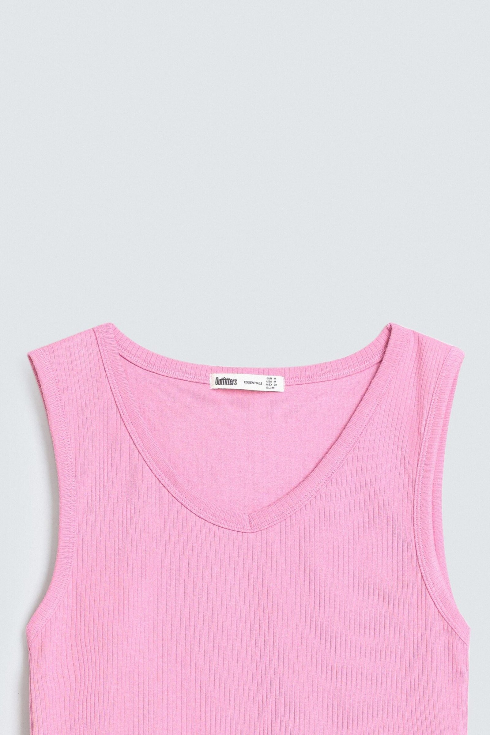 Cropped V Neck Tank Top - Image 6