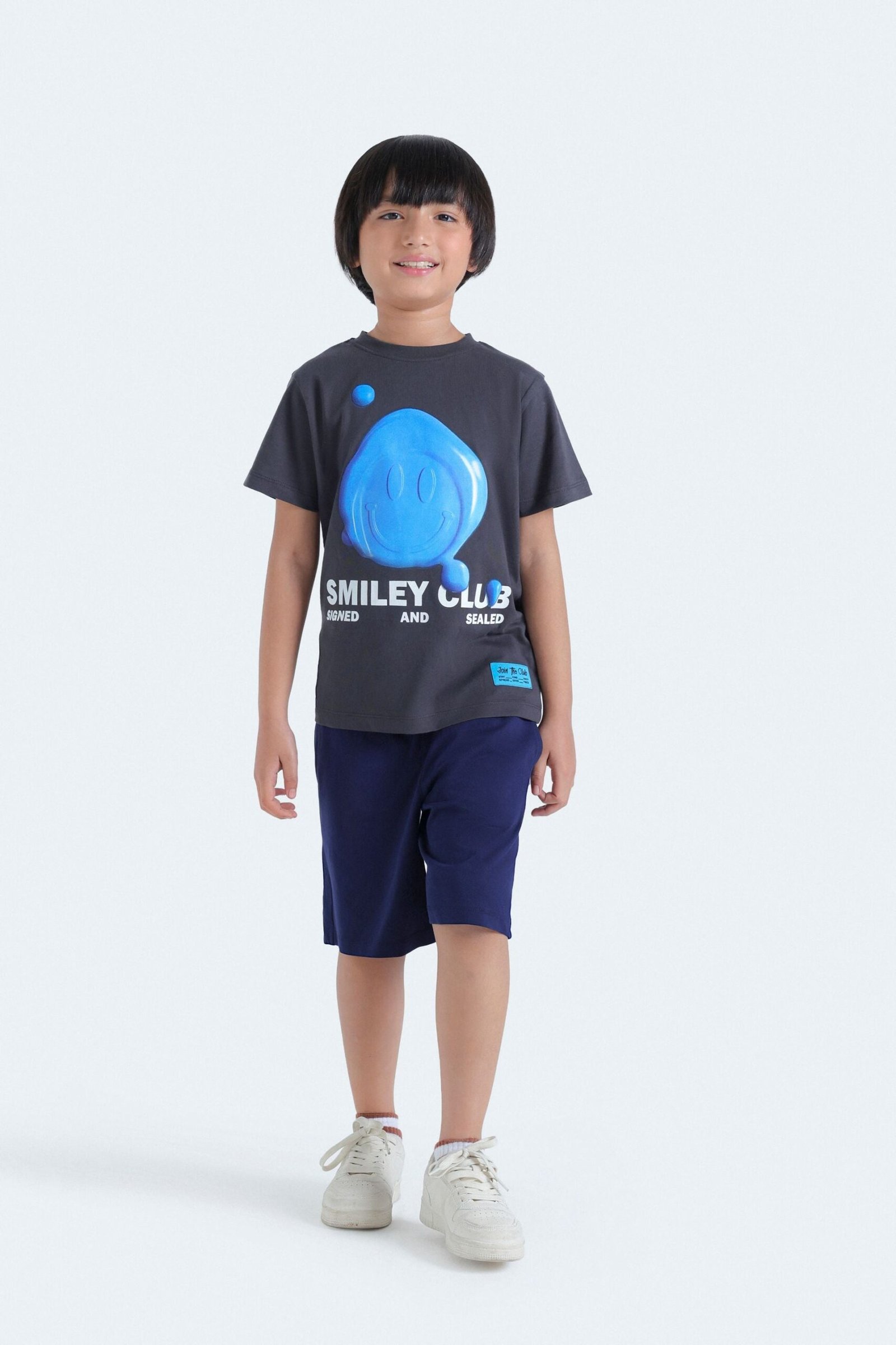 Smiley Graphic T-Shirt - Image 4
