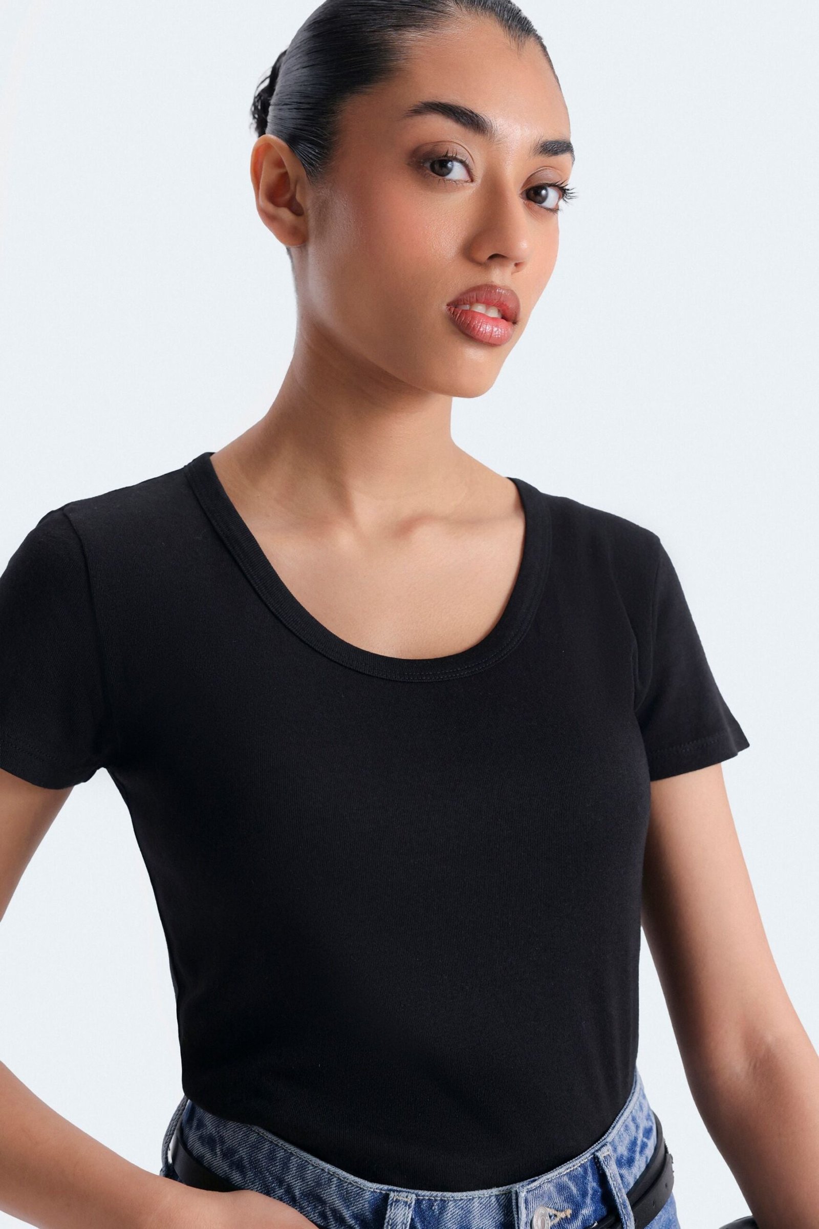 Scoop Neck T-Shirt - Image 16
