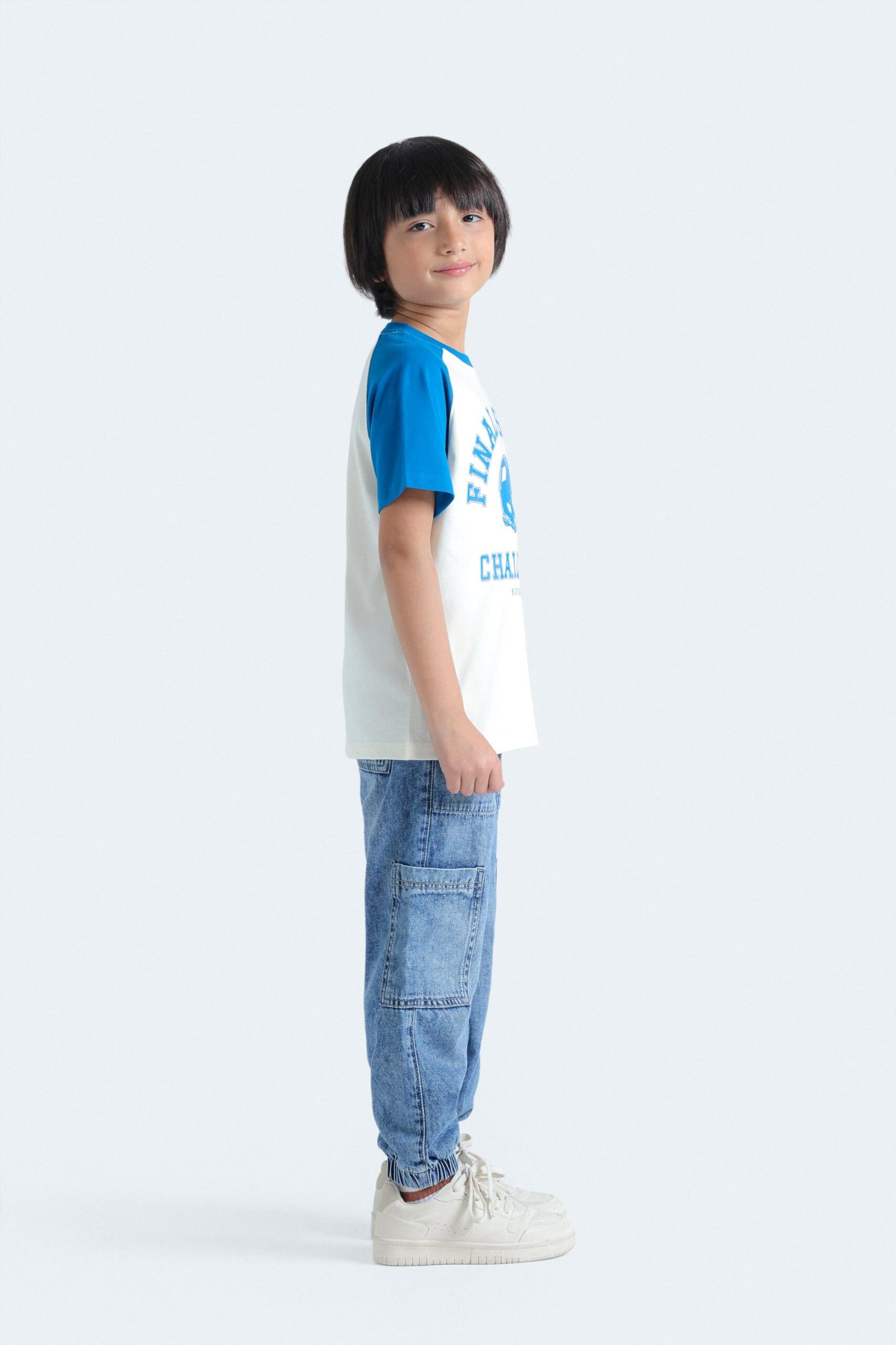 Color Block Raglan T-Shirt - Image 5