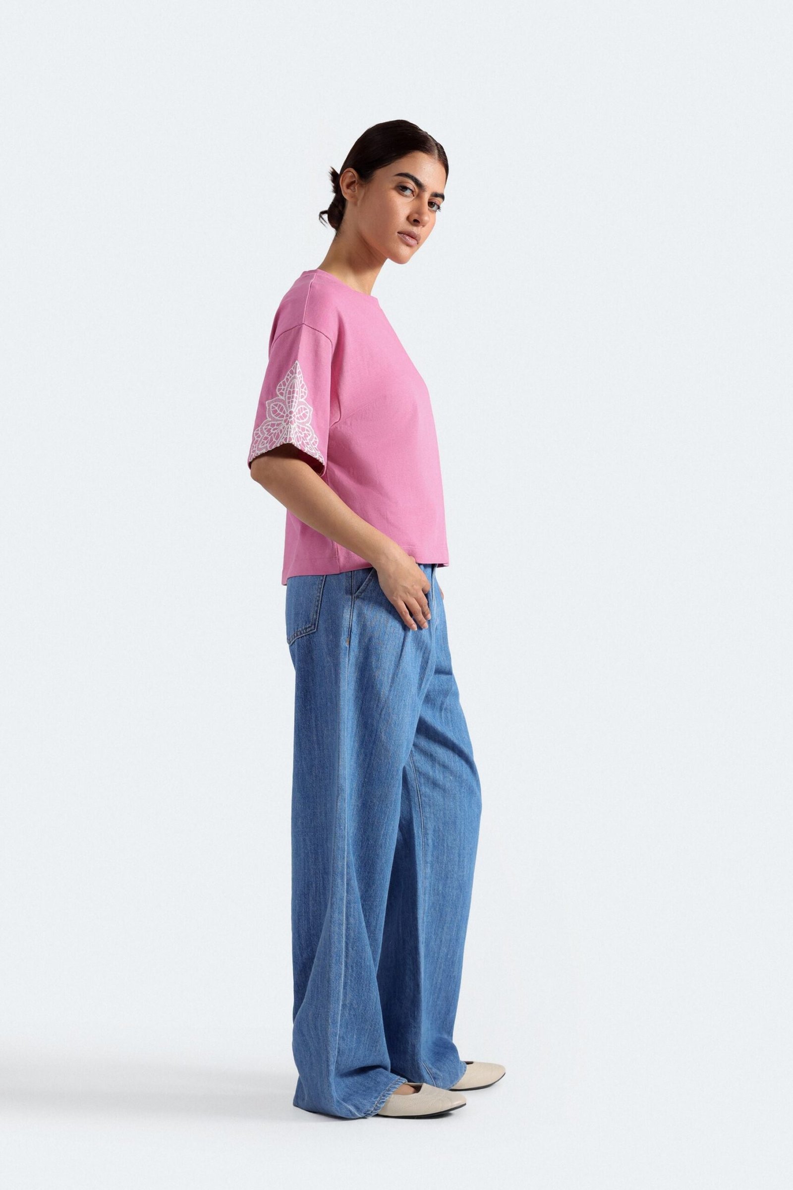 Cropped Embroidered T-Shirt - Image 3
