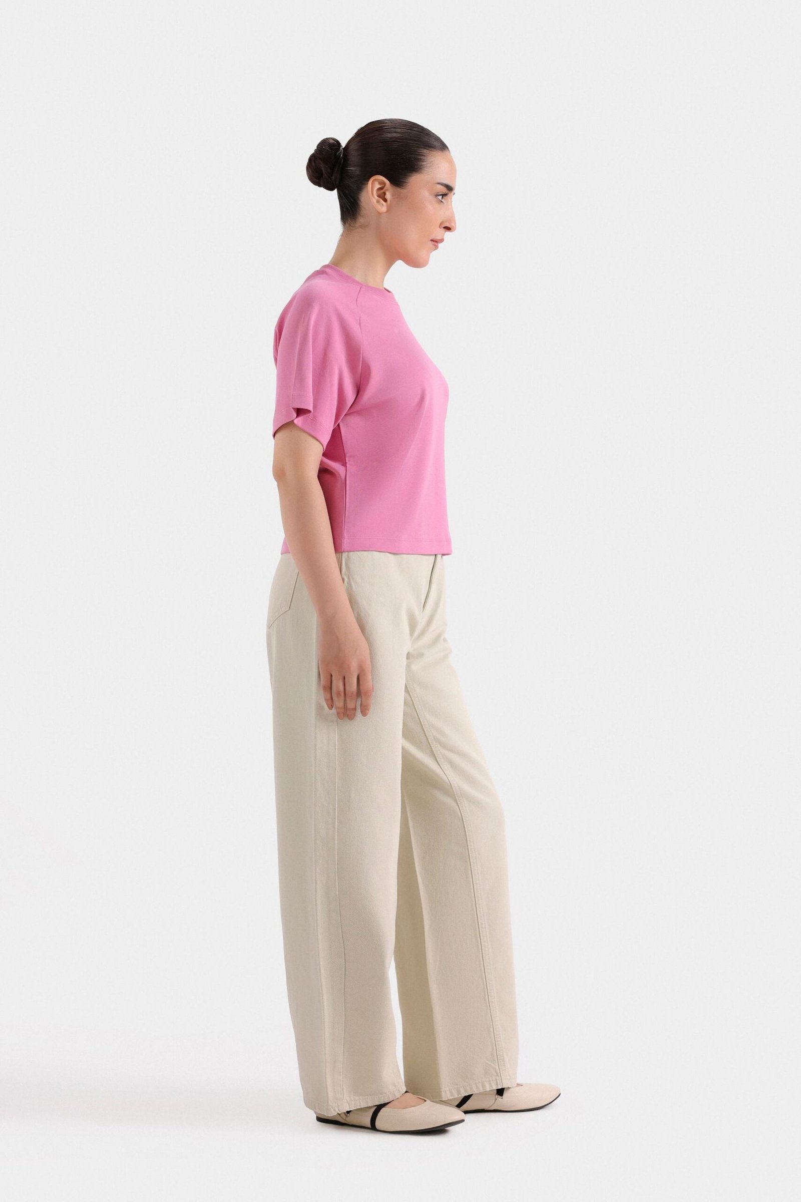 Cropped Raglan Sleeves T-Shirt - Image 12