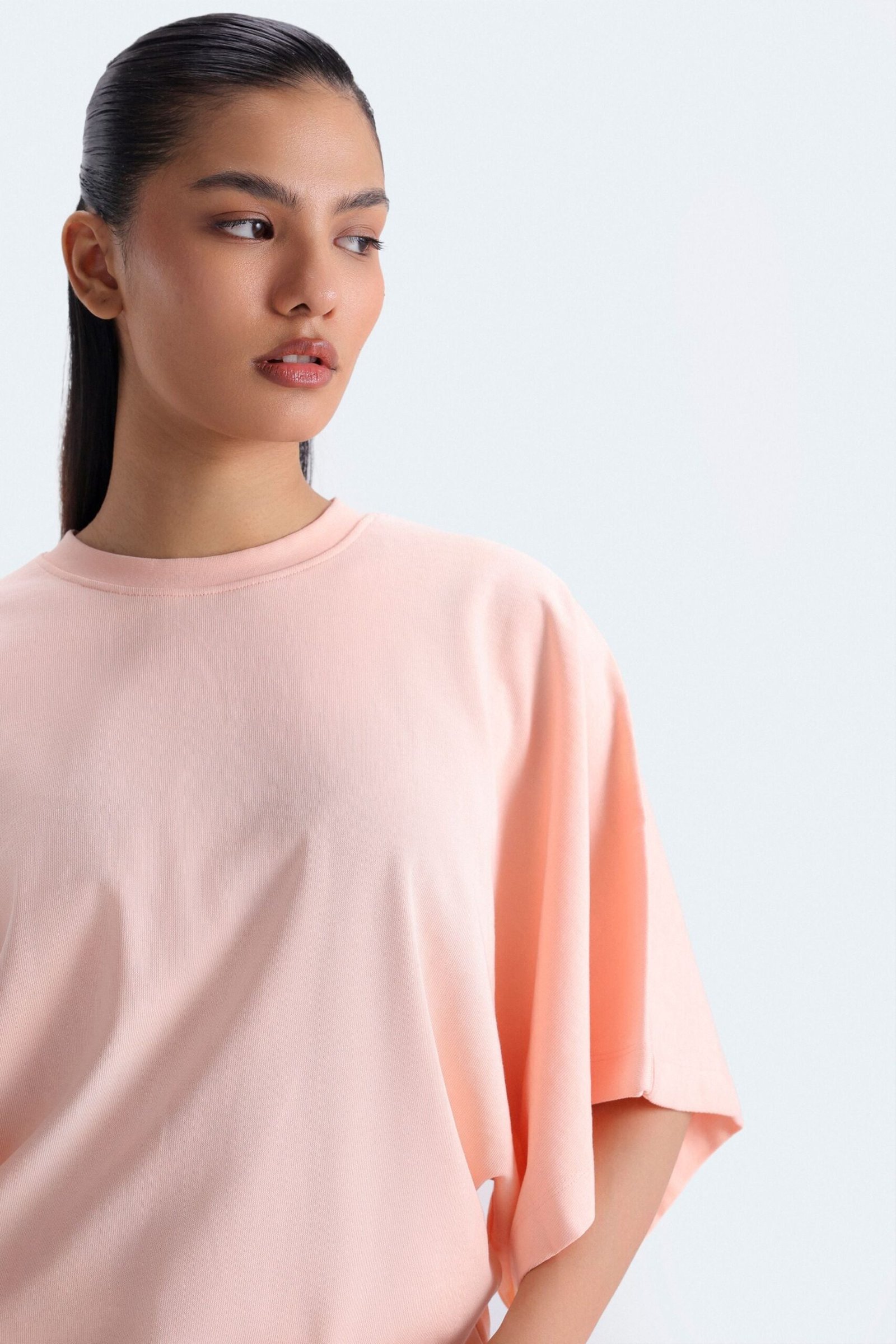 Batwing Sleeves T-Shirt - Image 9
