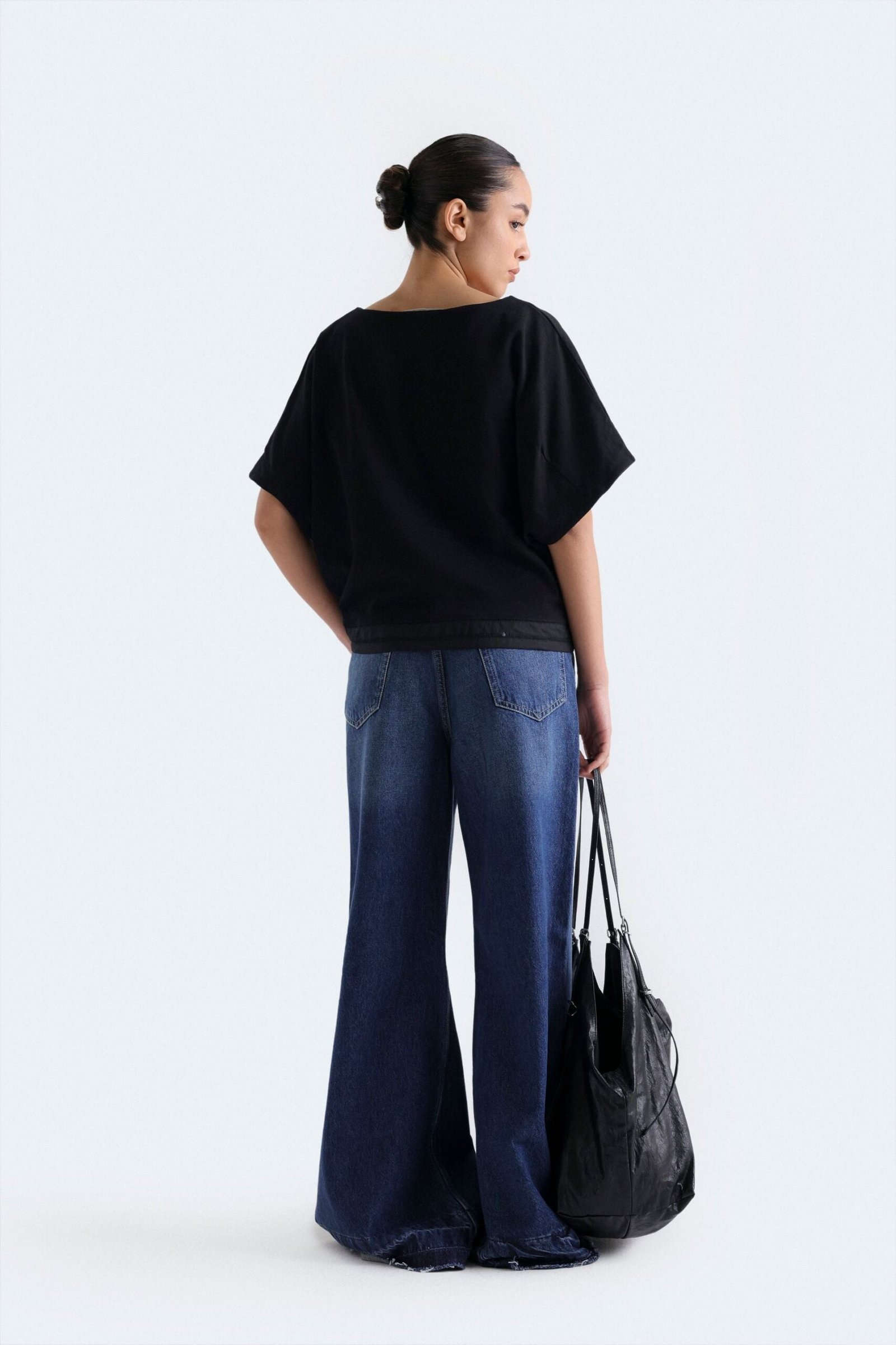 Cropped T-Shirt With Bow Detail - Image 5