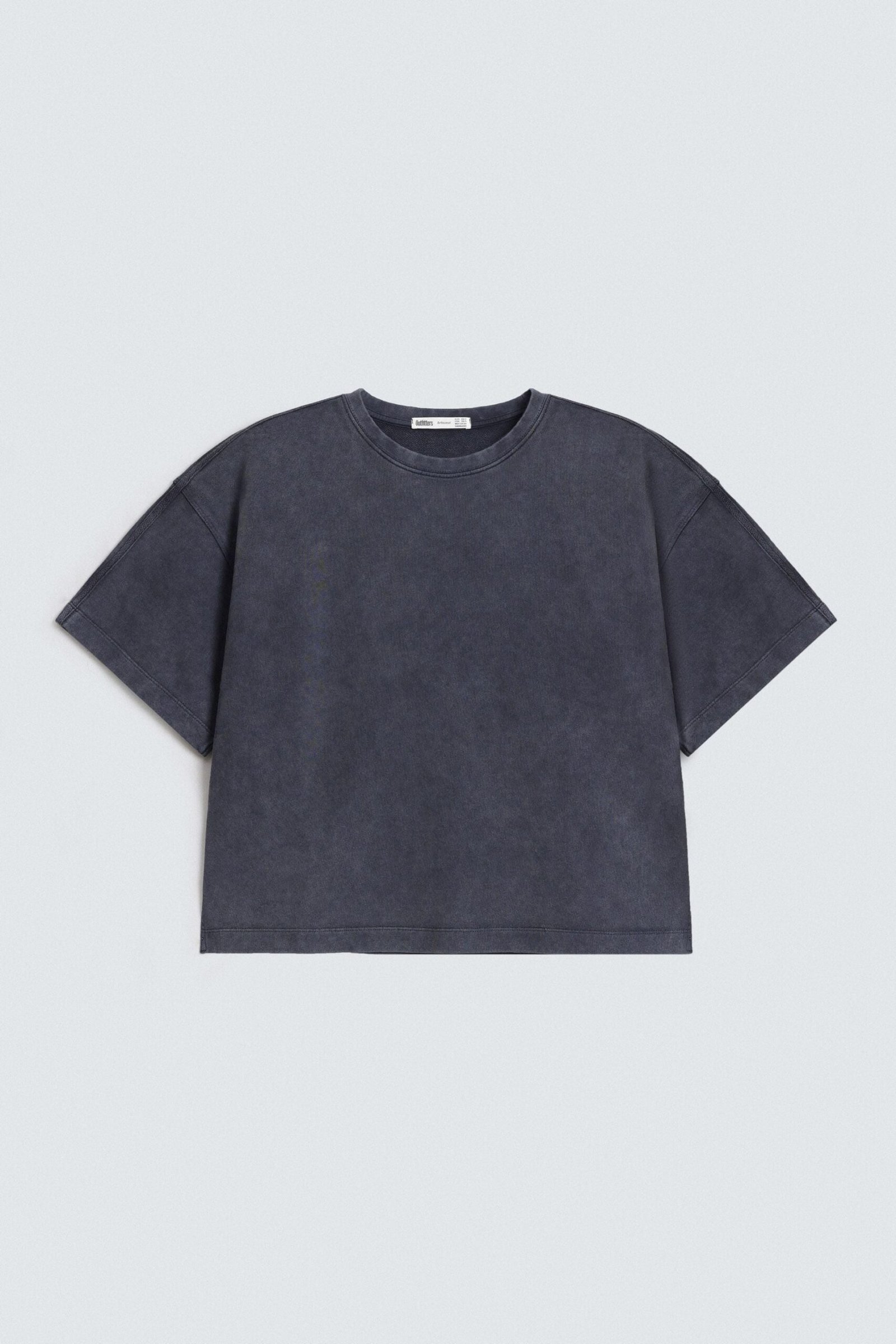 Crew Neck T-Shirt With Side Slit - Image 5