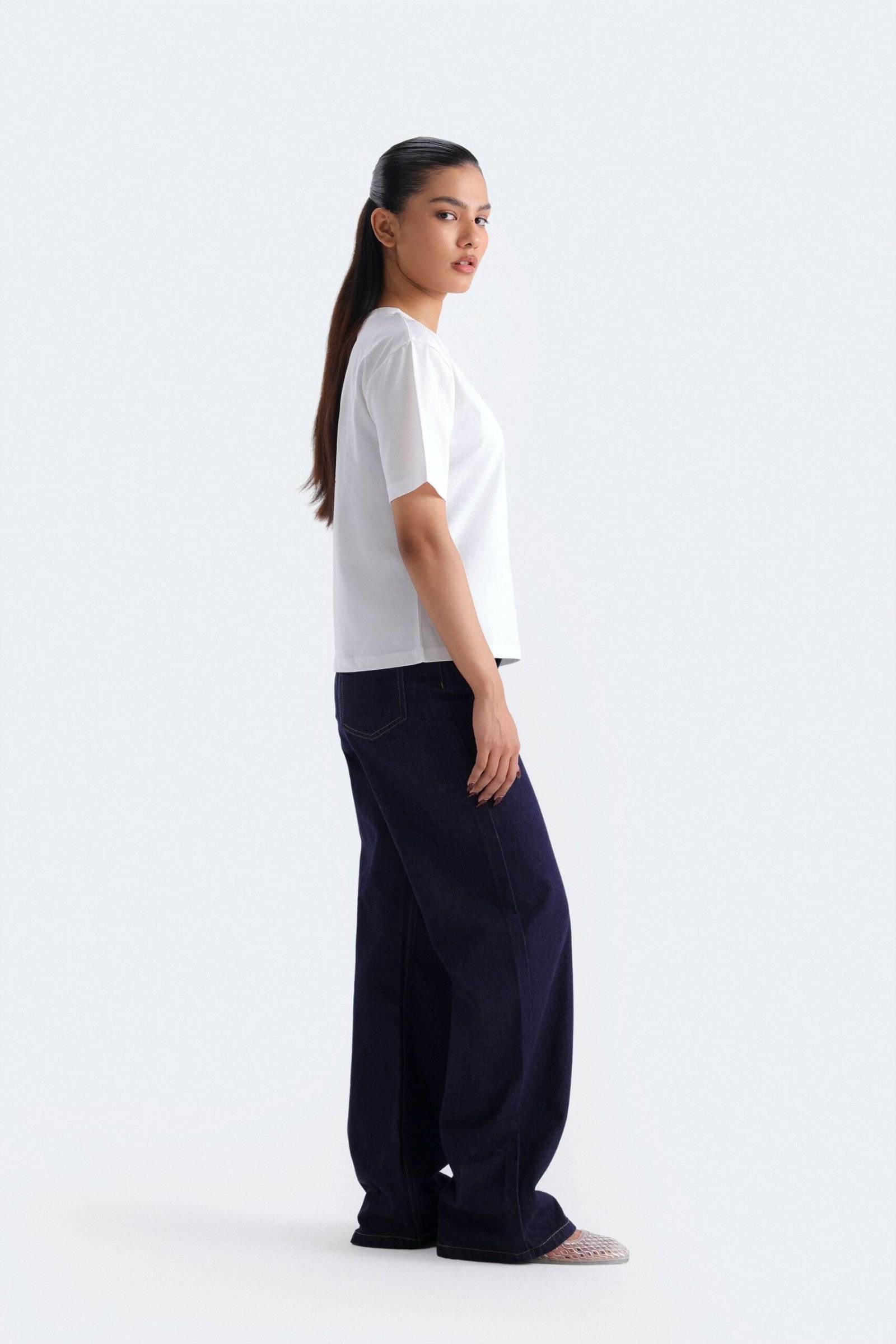 Cropped Graphic T-Shirt - Image 3