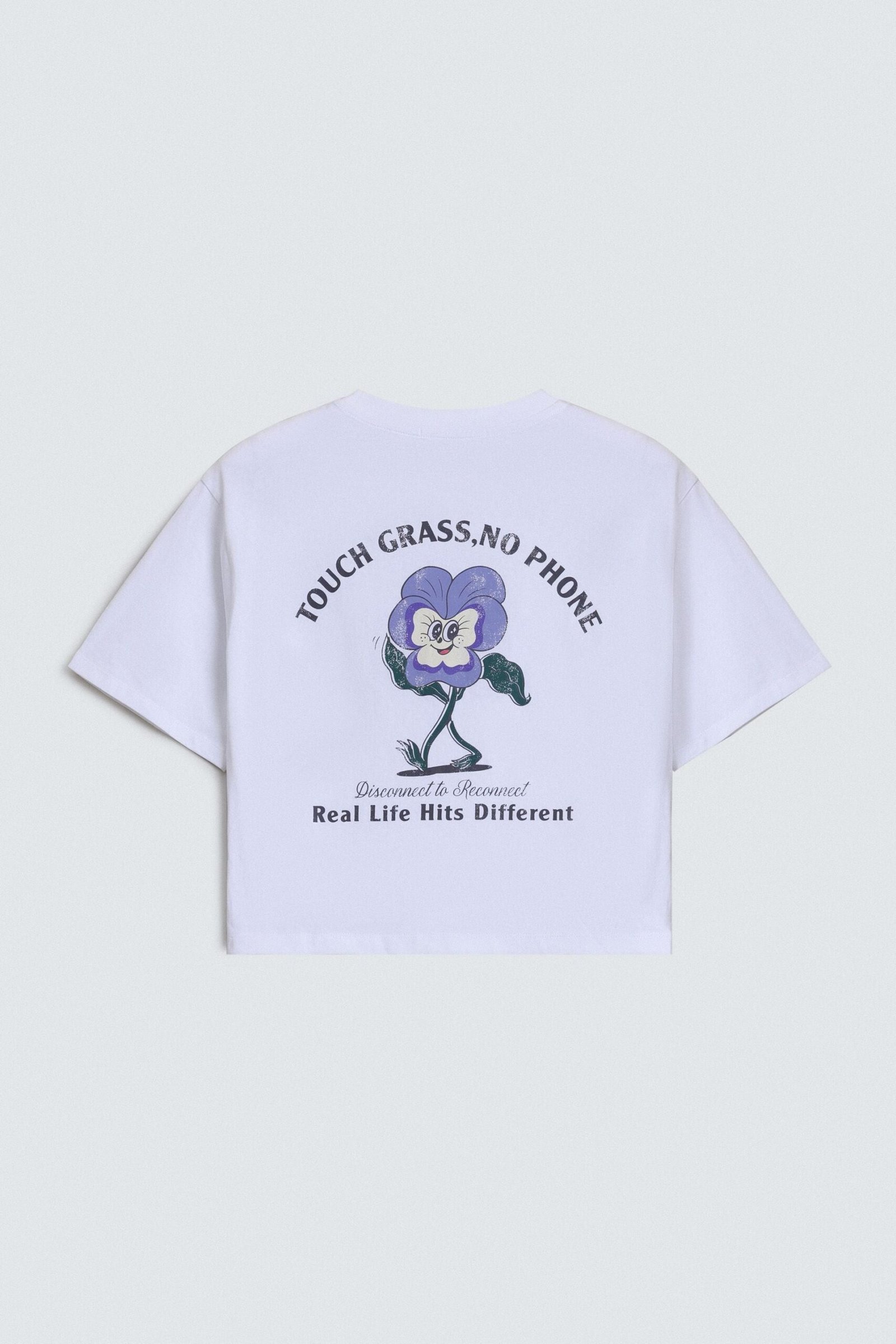 Cropped Graphic T-Shirt - Image 7