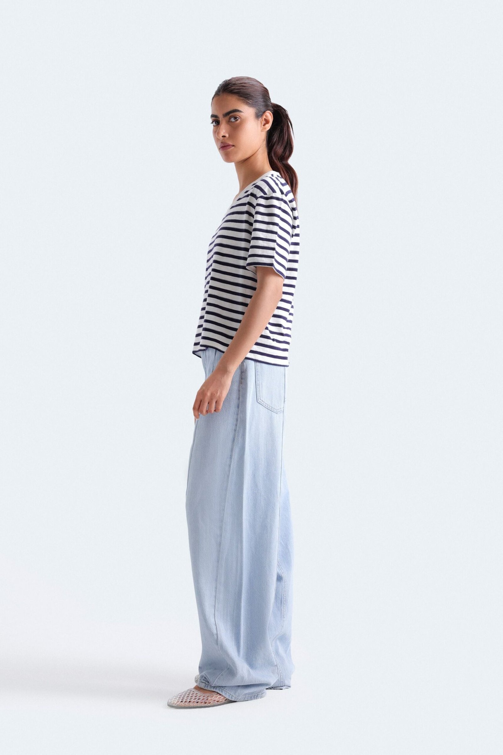 Cropped Stripped T-Shirt - Image 3