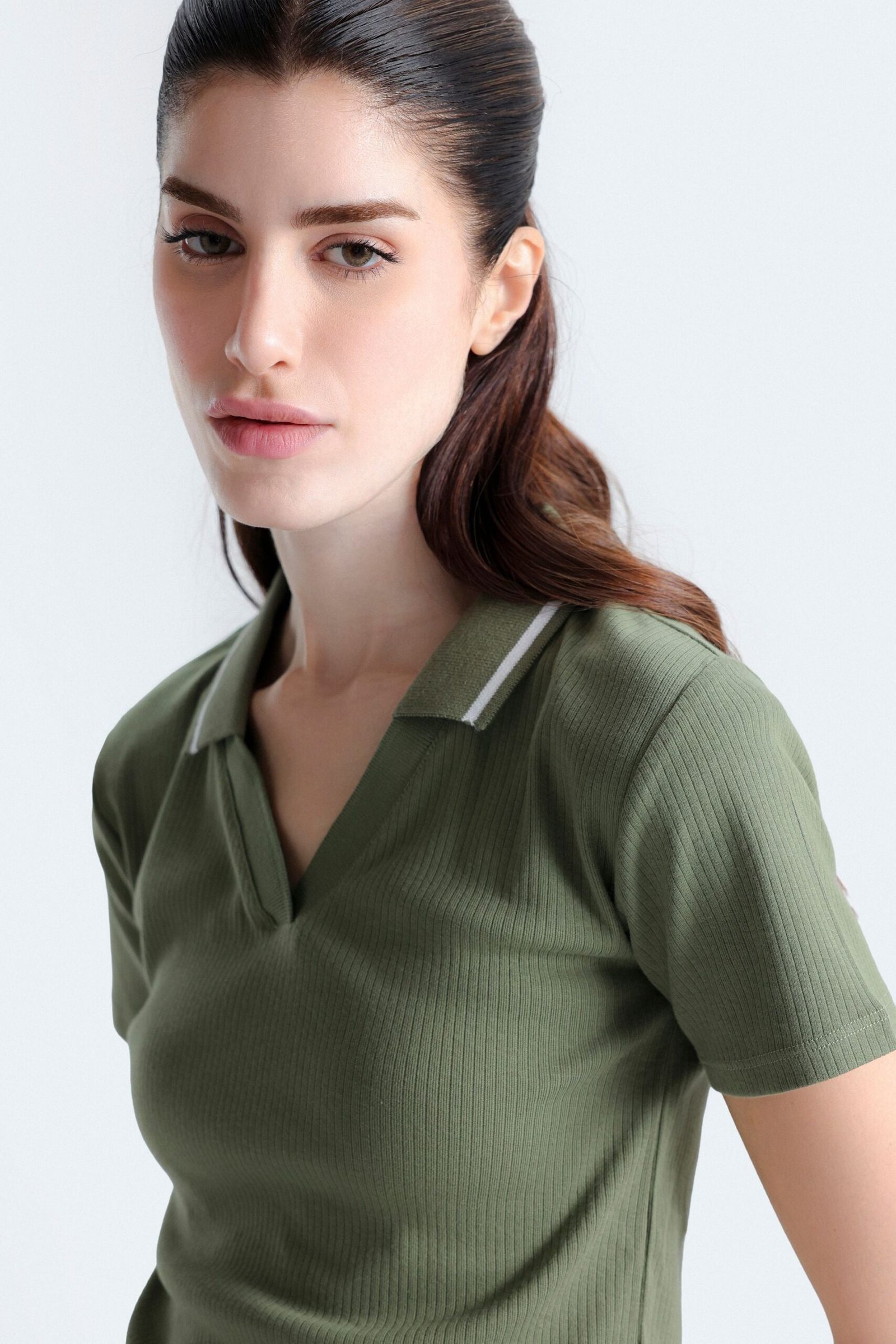 Cropped Polo Shirt - Image 2