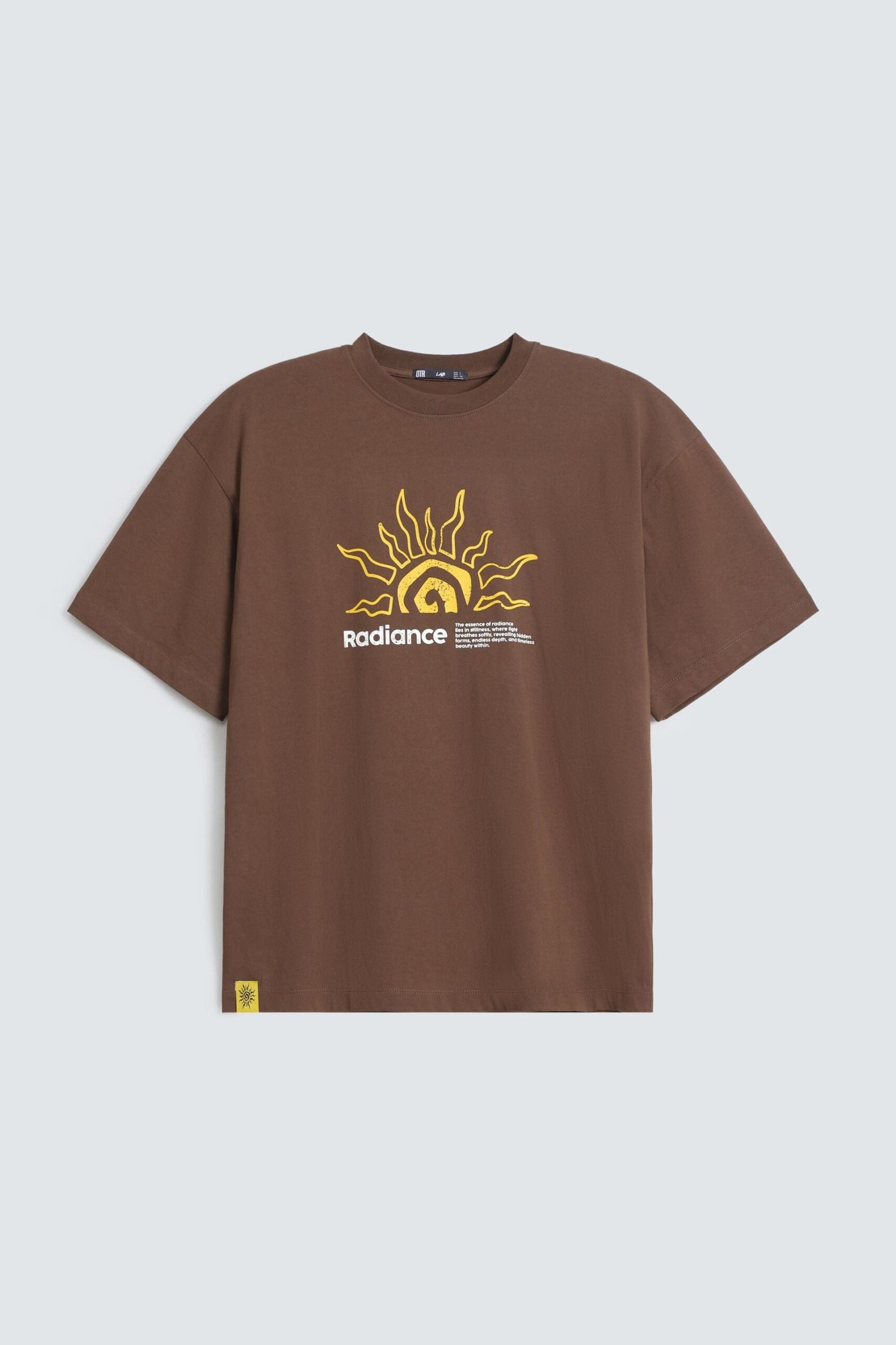 Graphic T-Shirt With Label Patch - Image 13