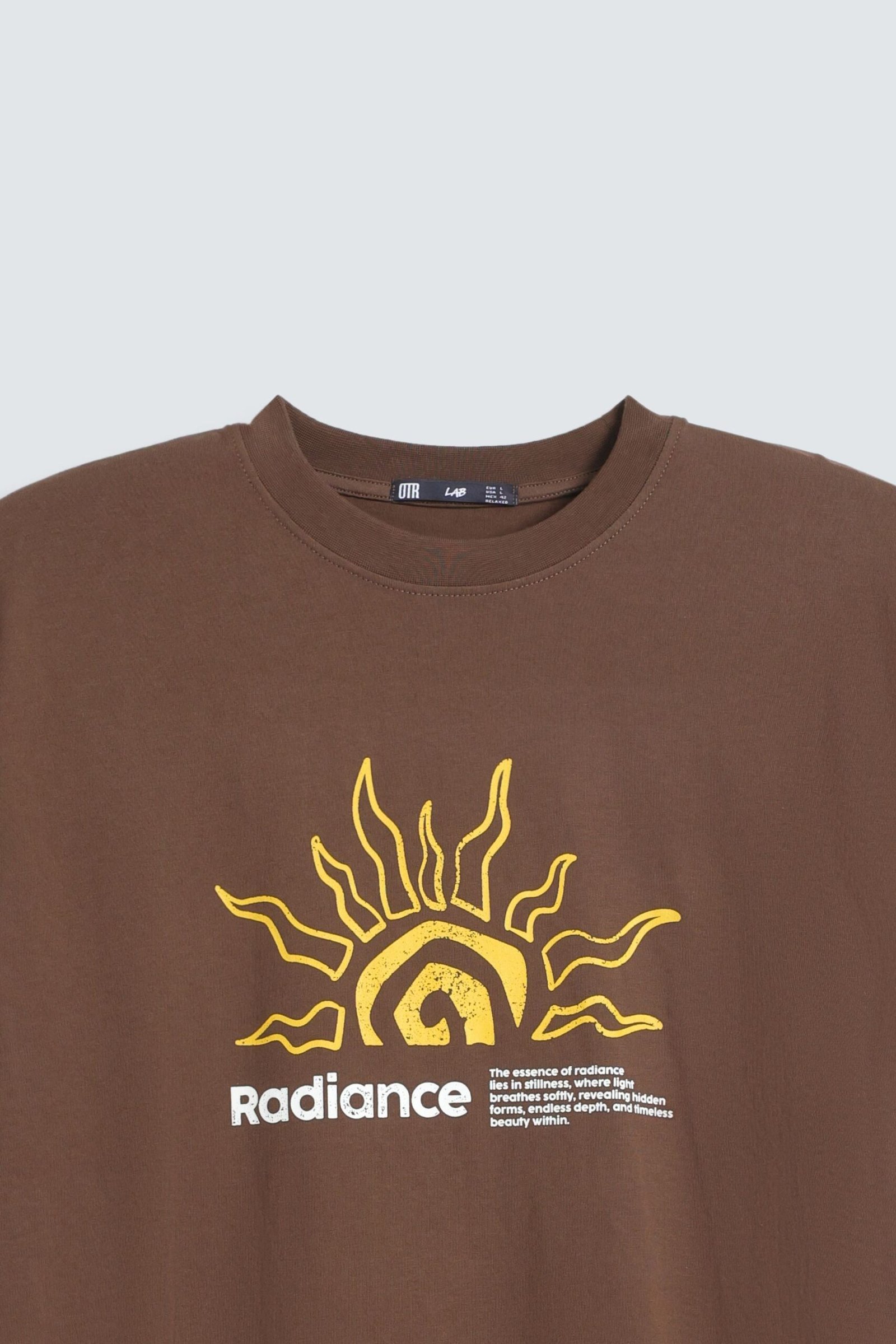 Graphic T-Shirt With Label Patch - Image 14