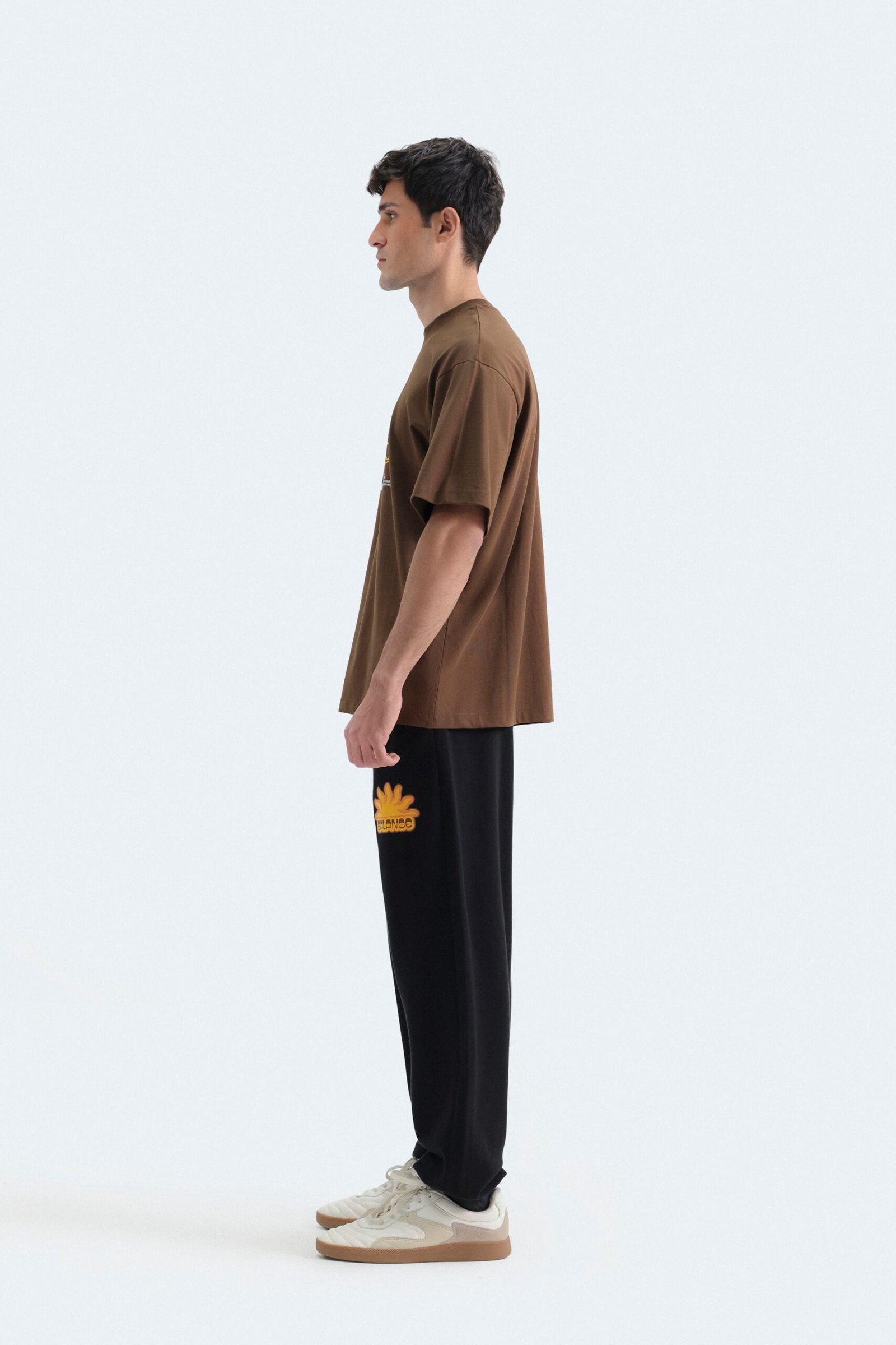 Graphic T-Shirt With Label Patch - Image 11